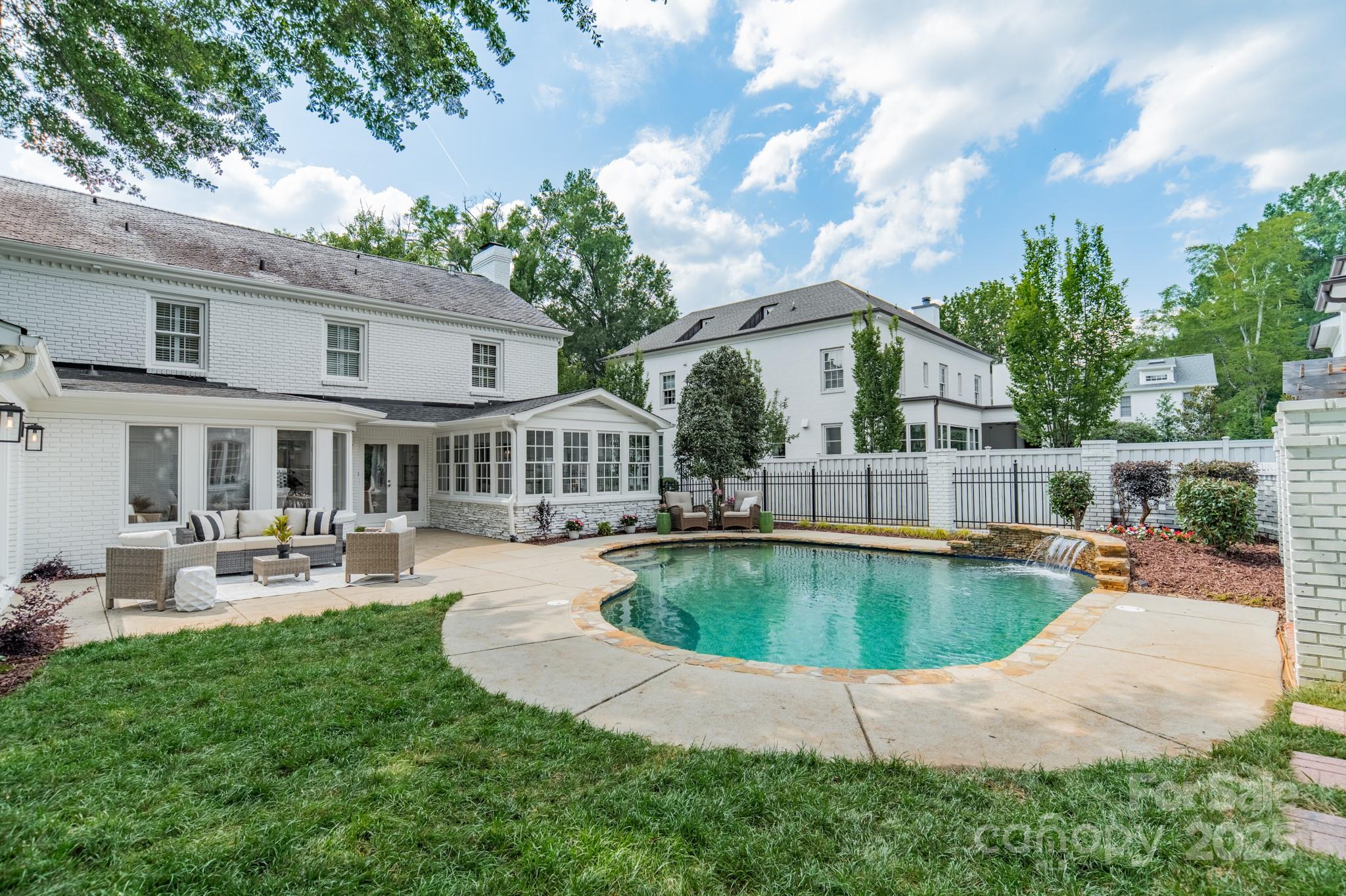 601 Cherokee Road