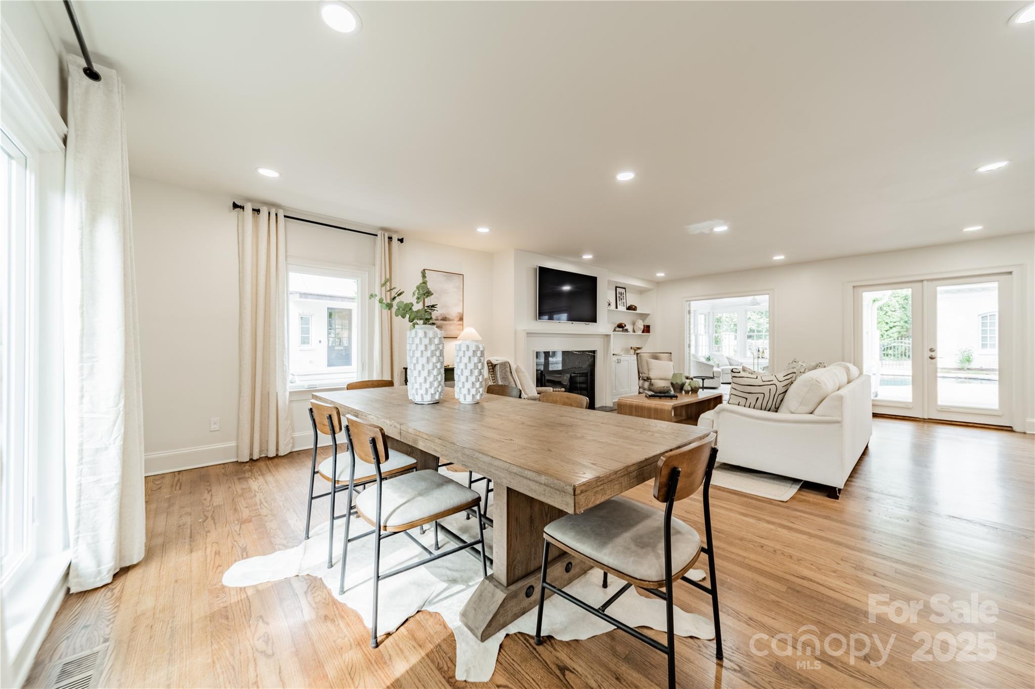 601 Cherokee Road
