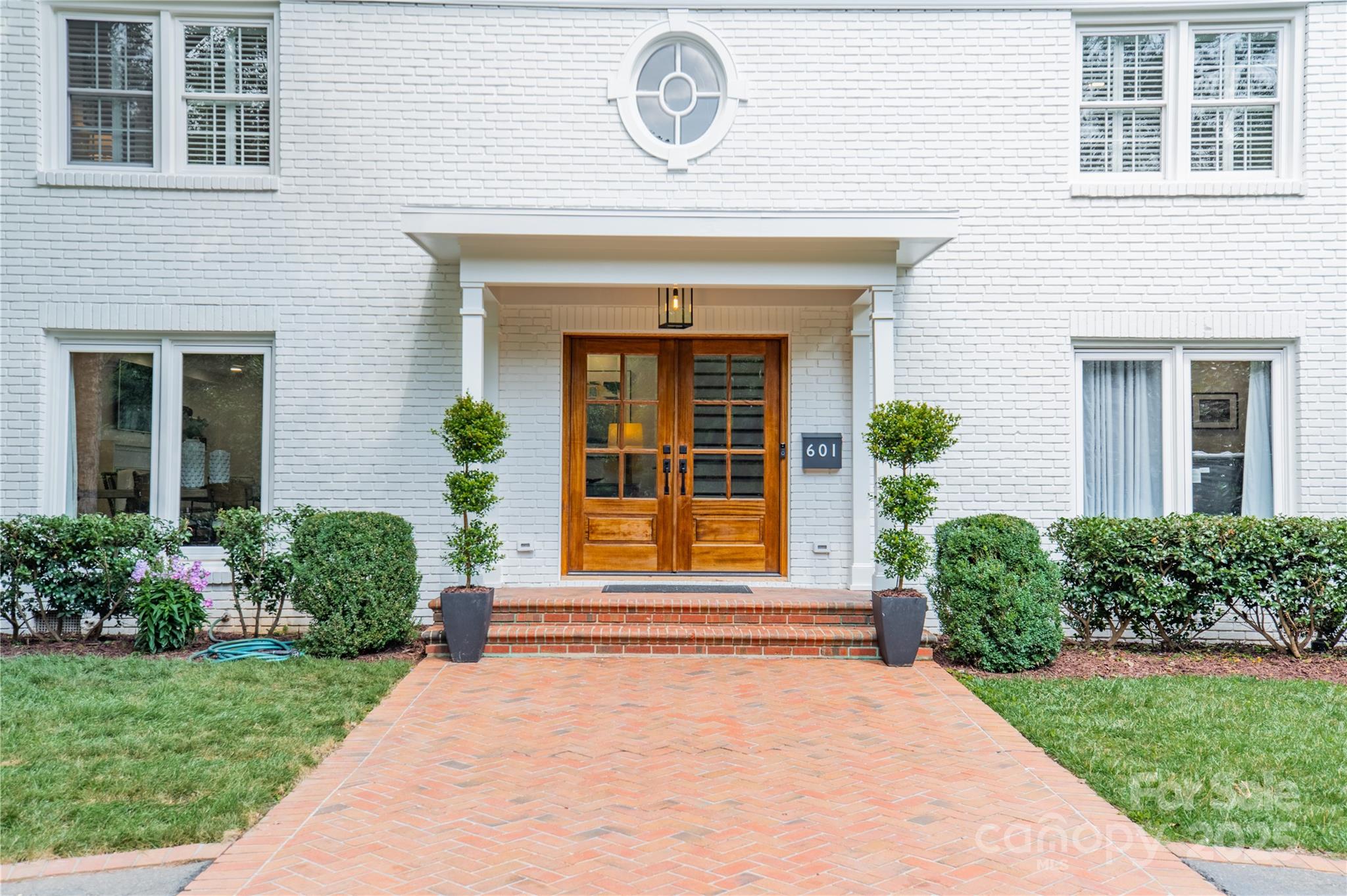 601 Cherokee Road