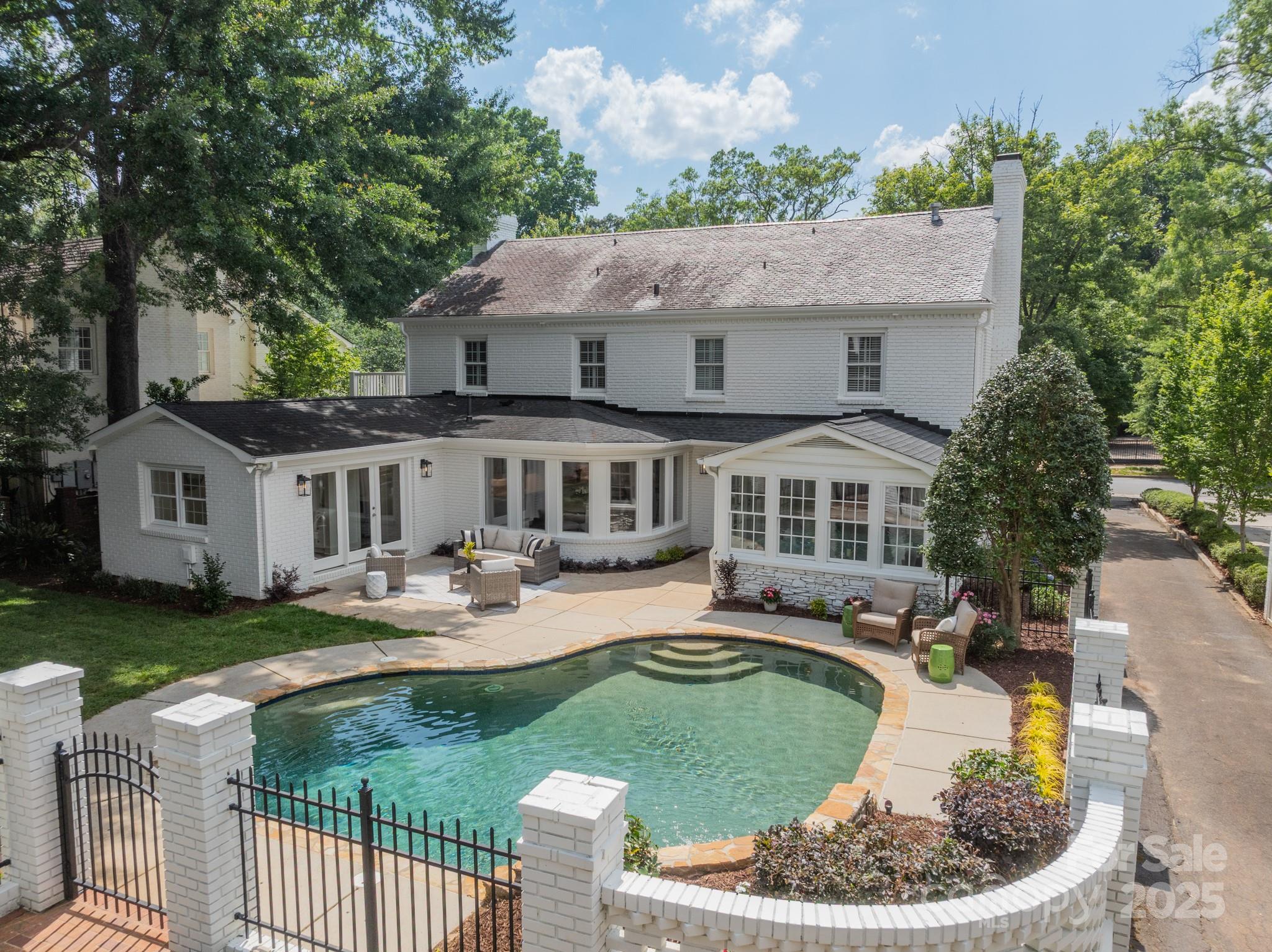 601 Cherokee Road