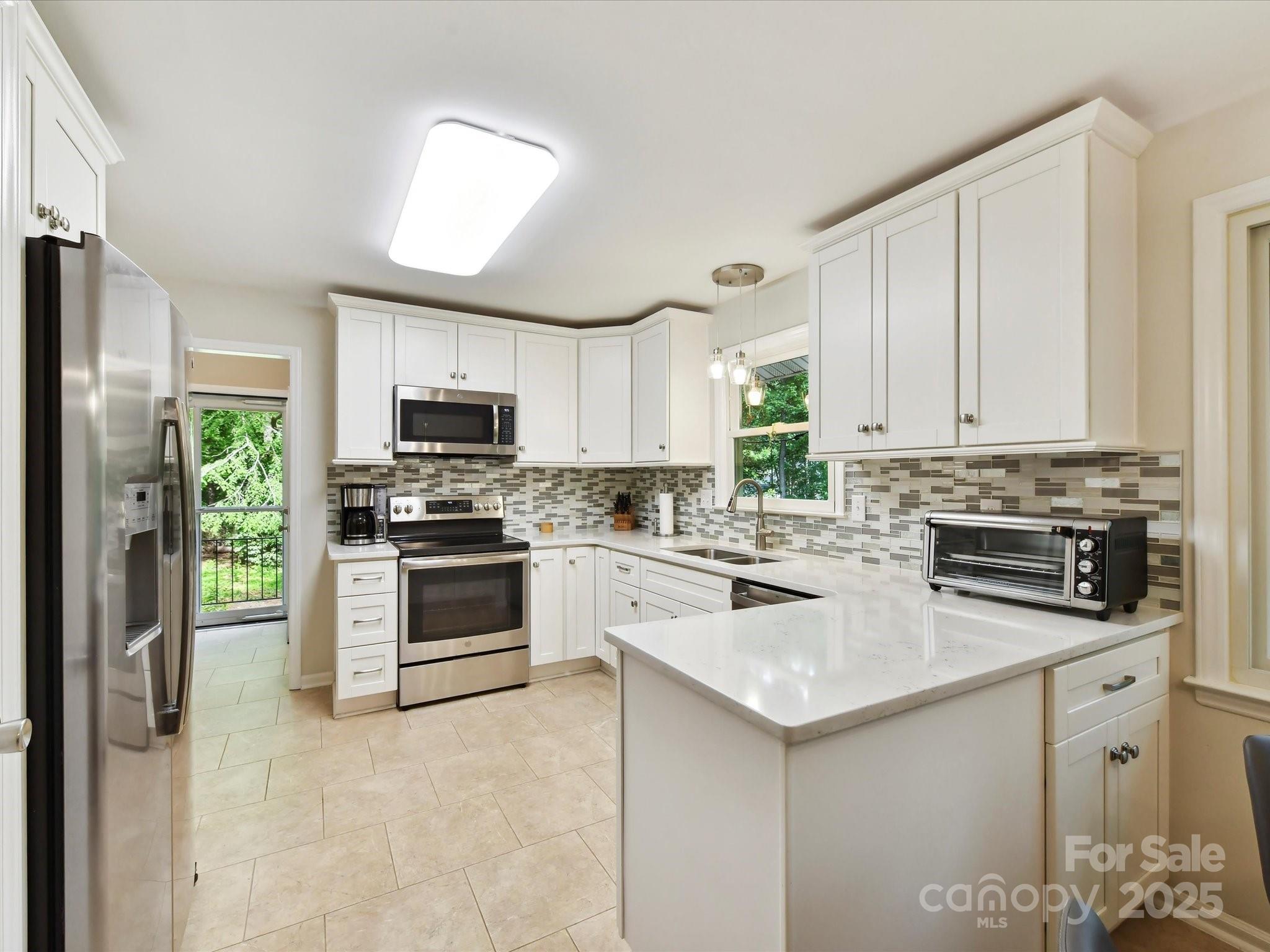 13617 Lake Bluff Drive