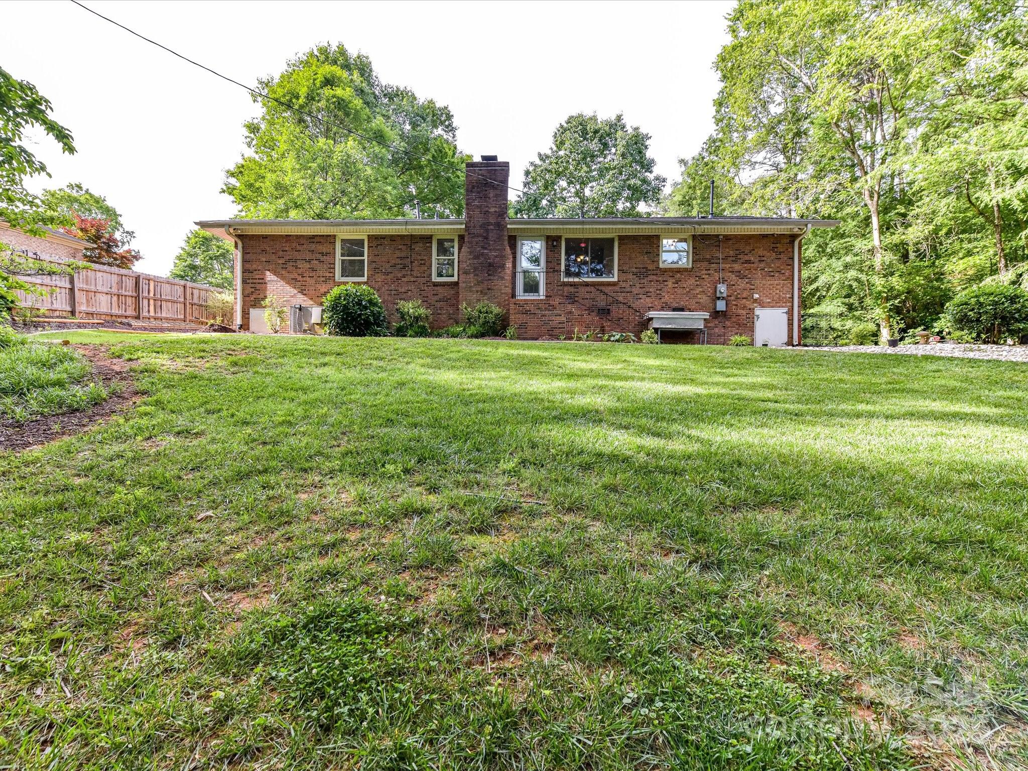 13617 Lake Bluff Drive