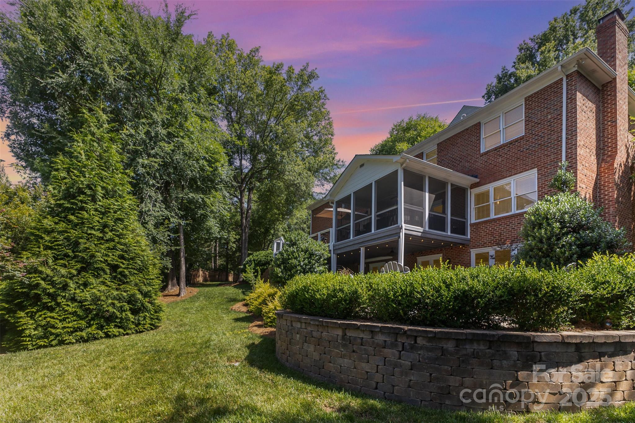 905 Mangionne Drive