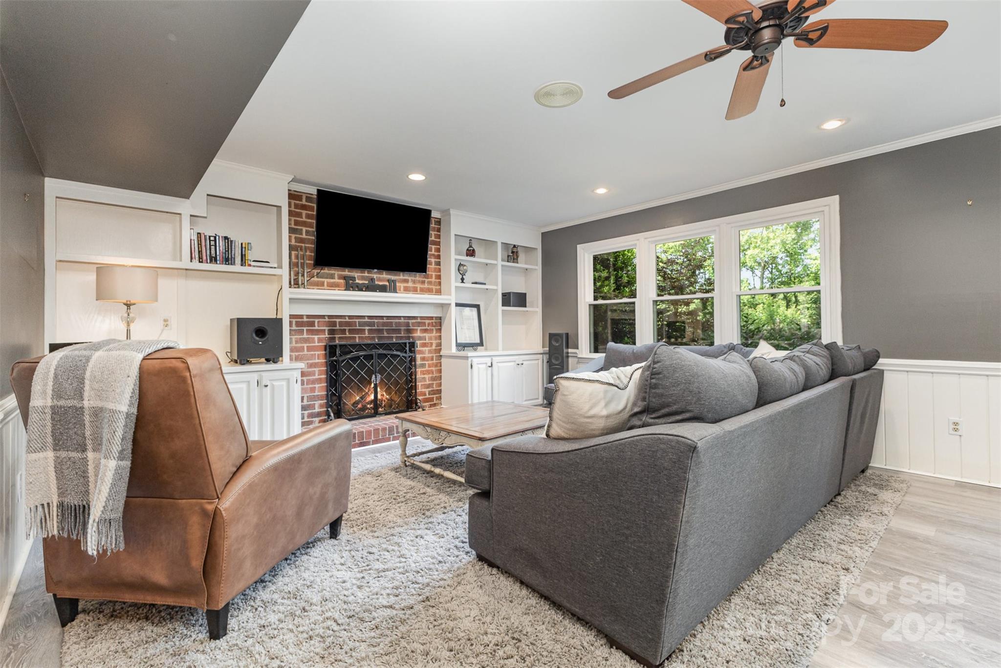 905 Mangionne Drive