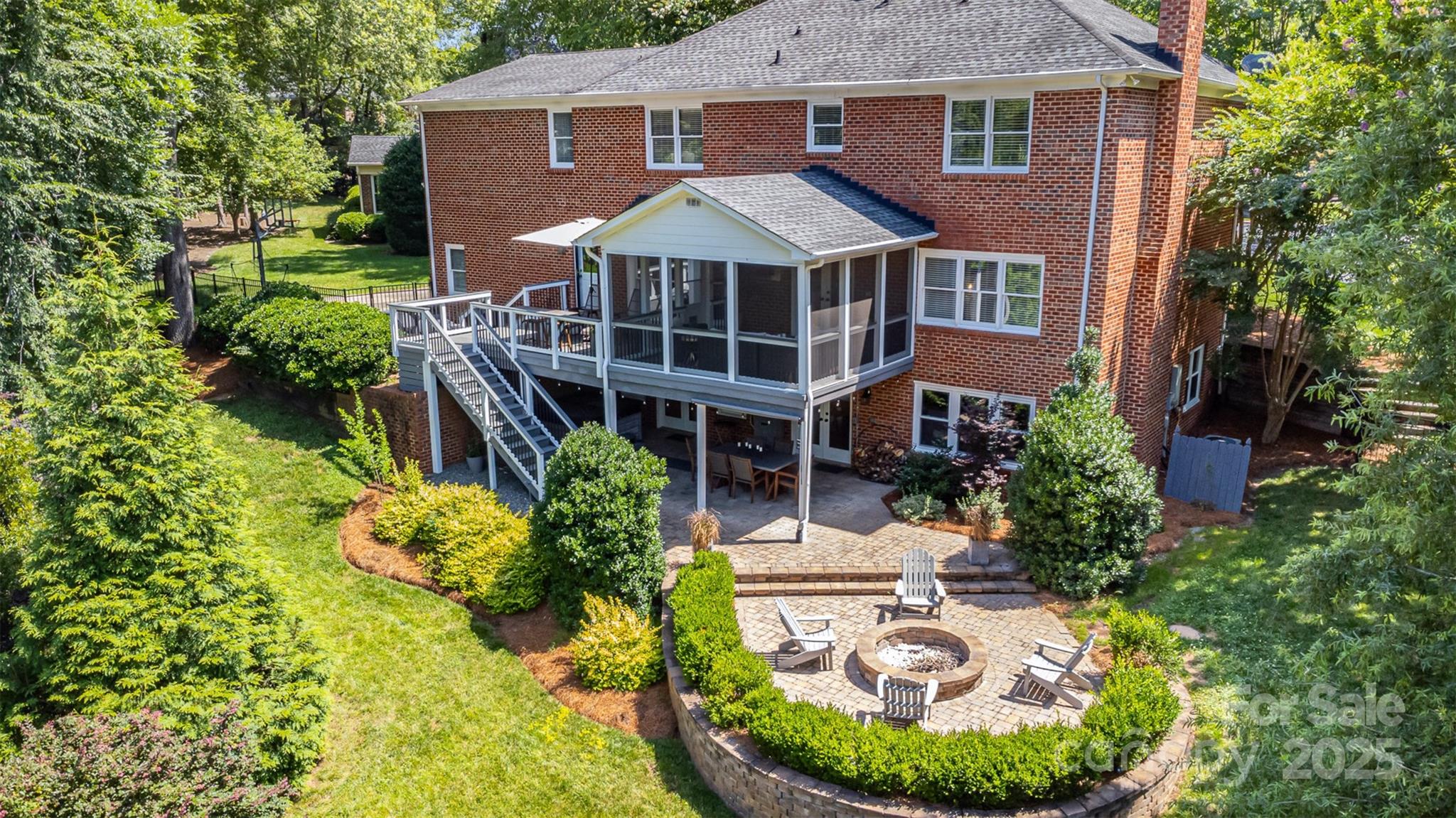 905 Mangionne Drive