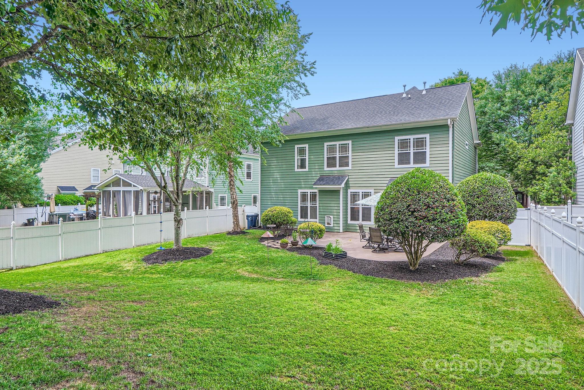 18732 Coachmans Trace