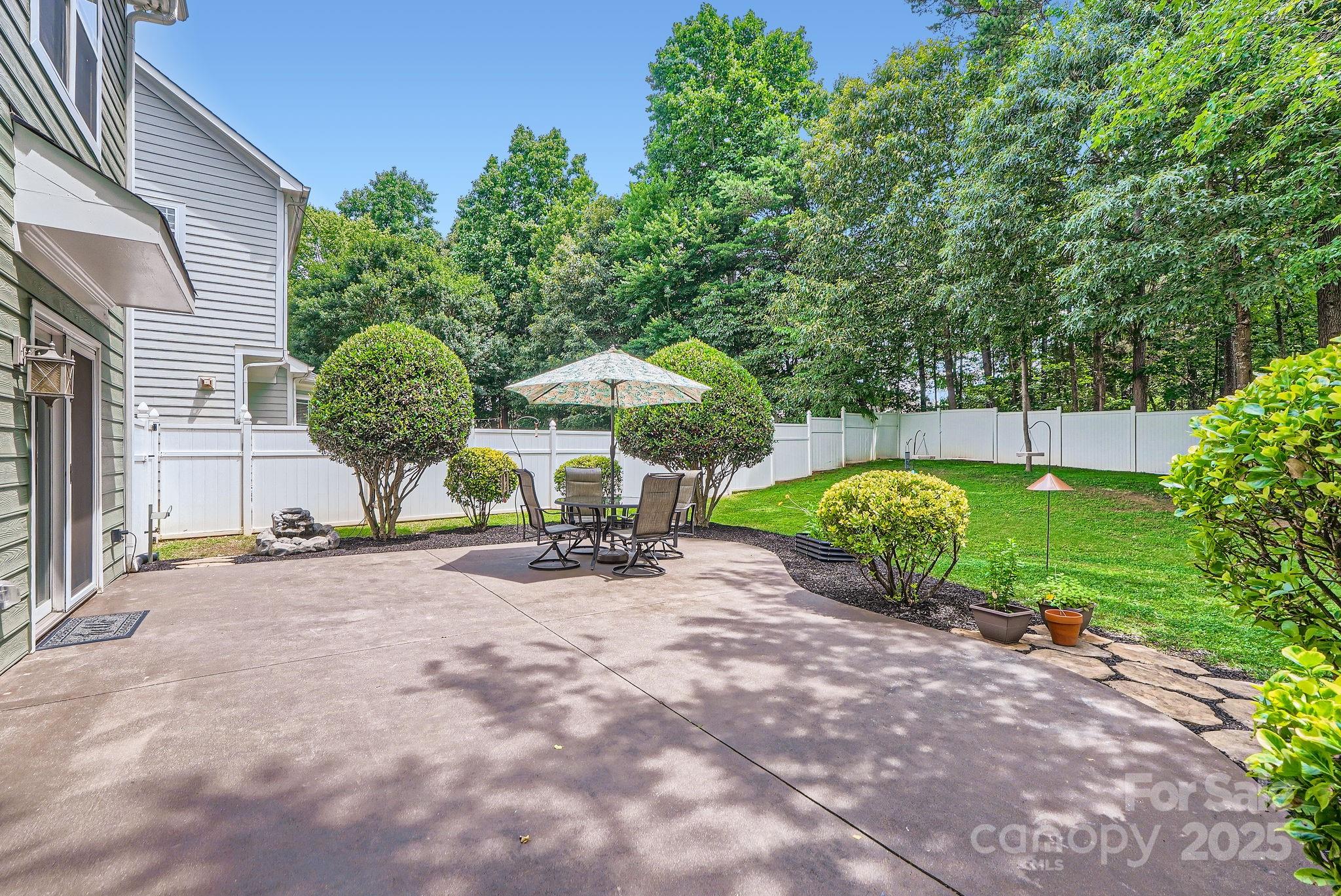 18732 Coachmans Trace