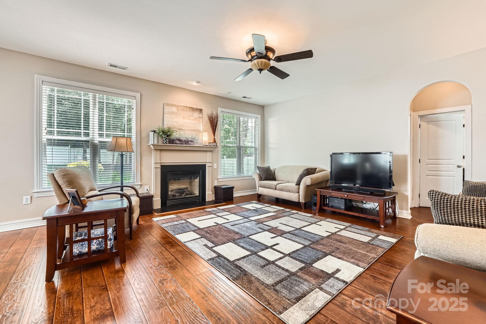 18732 Coachmans Trace
