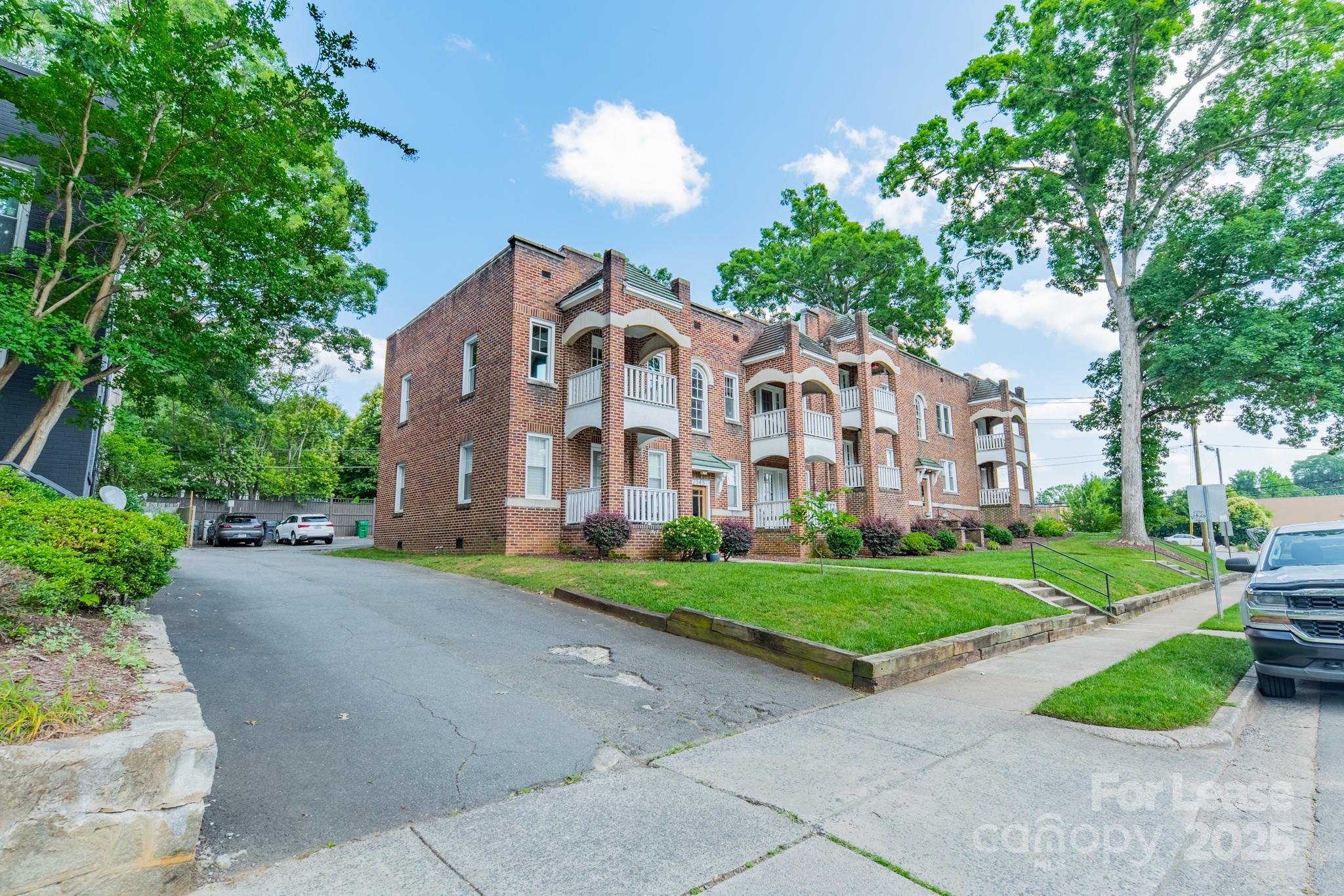 843 Ideal Way Unit: 12