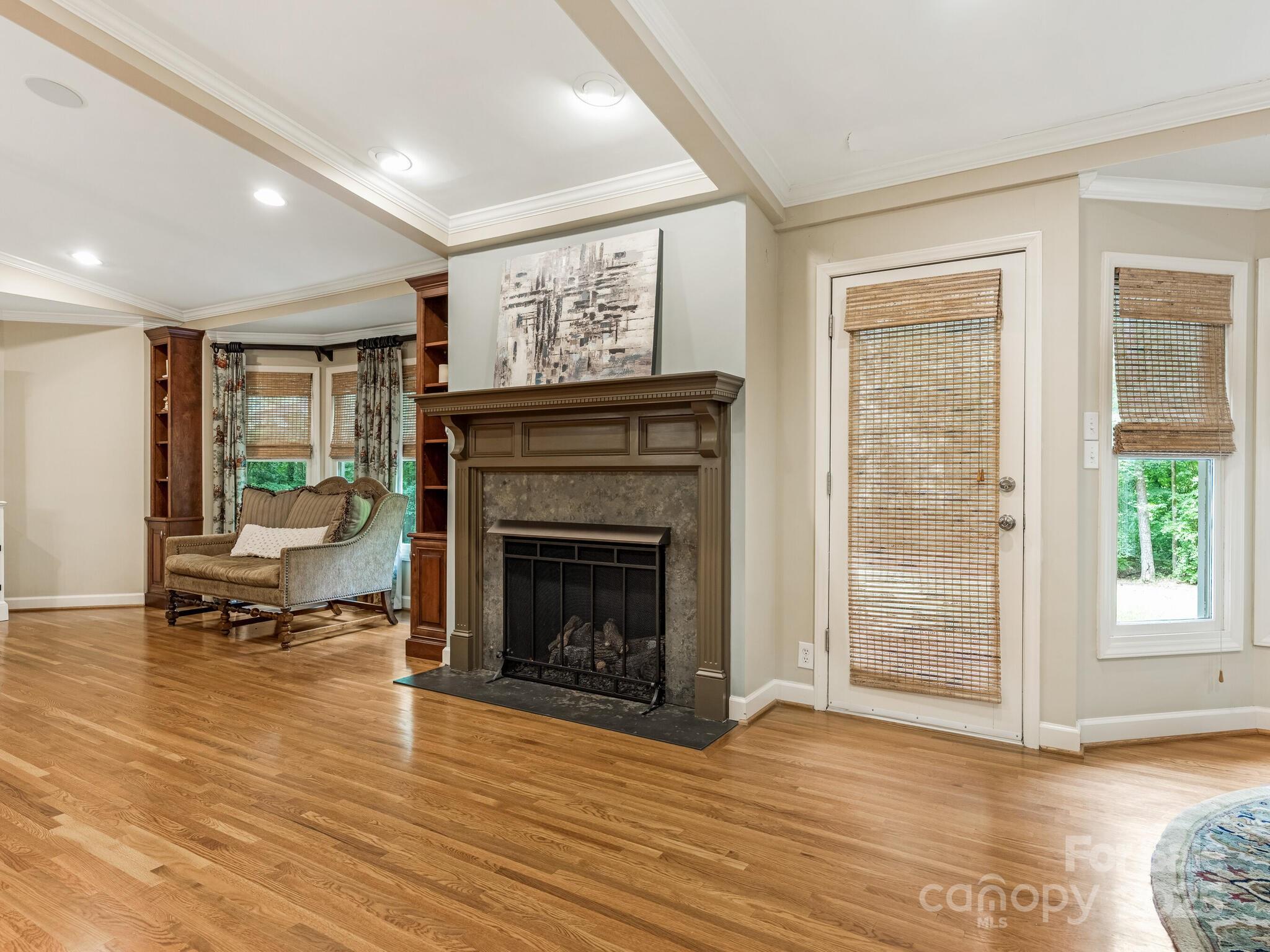 2141 Halford Place
