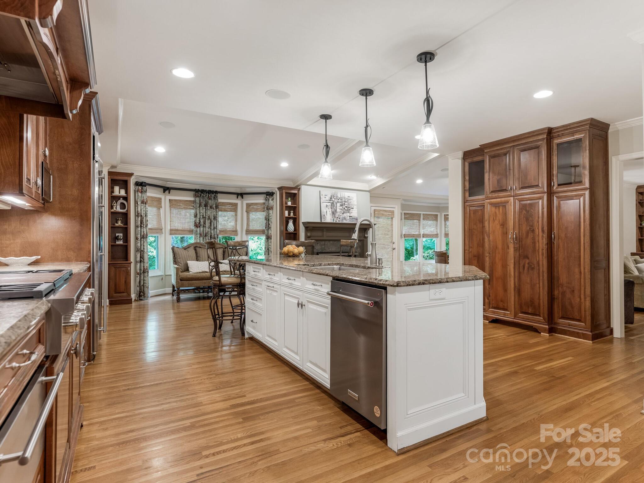 2141 Halford Place