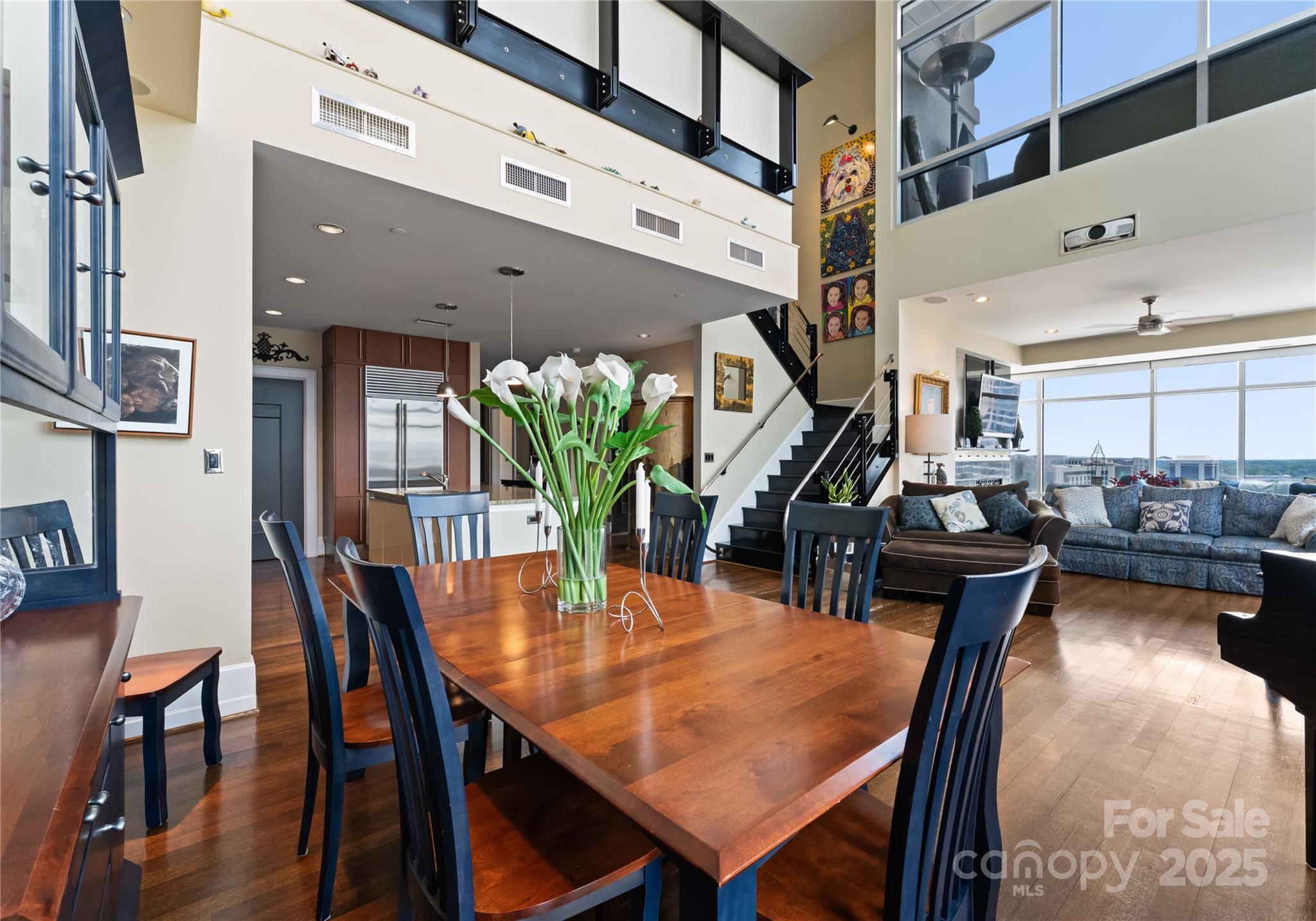 435 S Tryon Street Unit: 907