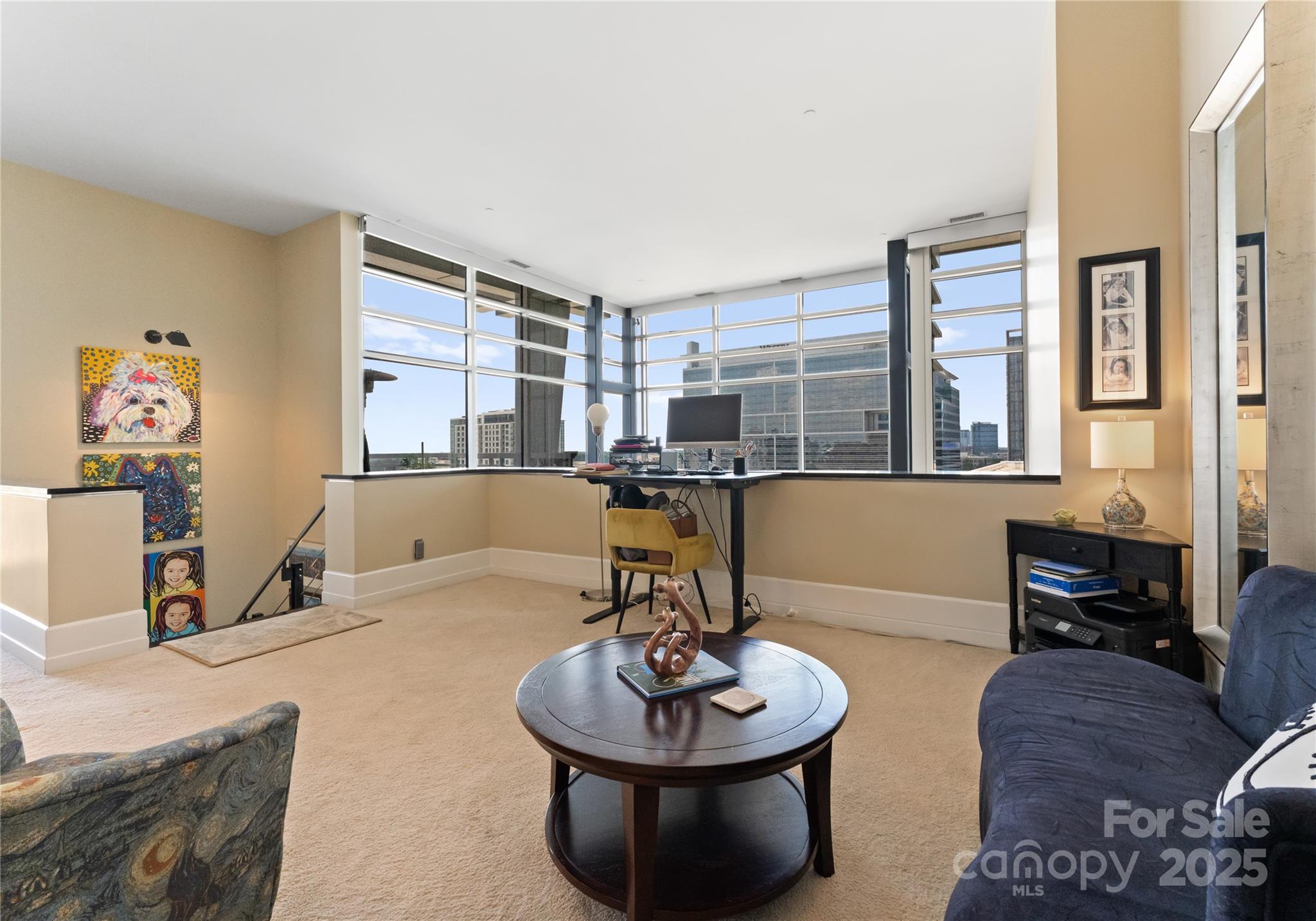 435 S Tryon Street Unit: 907