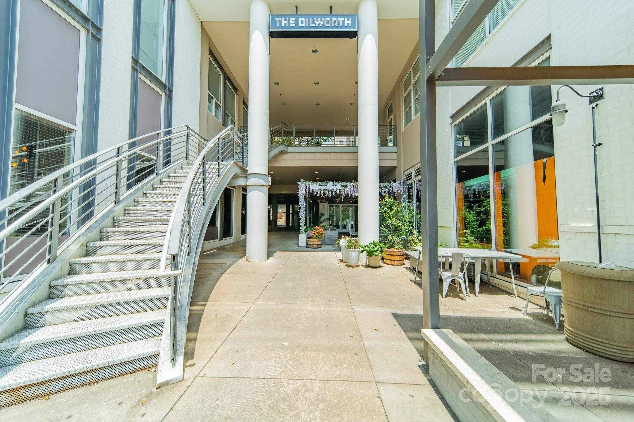 1315 East Boulevard Unit: 327