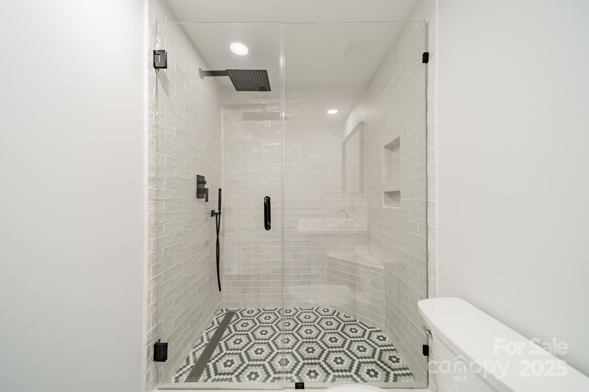 1315 East Boulevard Unit: 327