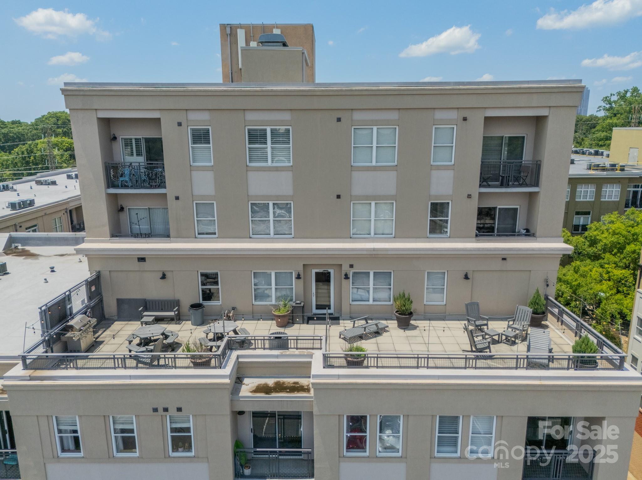 1315 East Boulevard Unit: 327