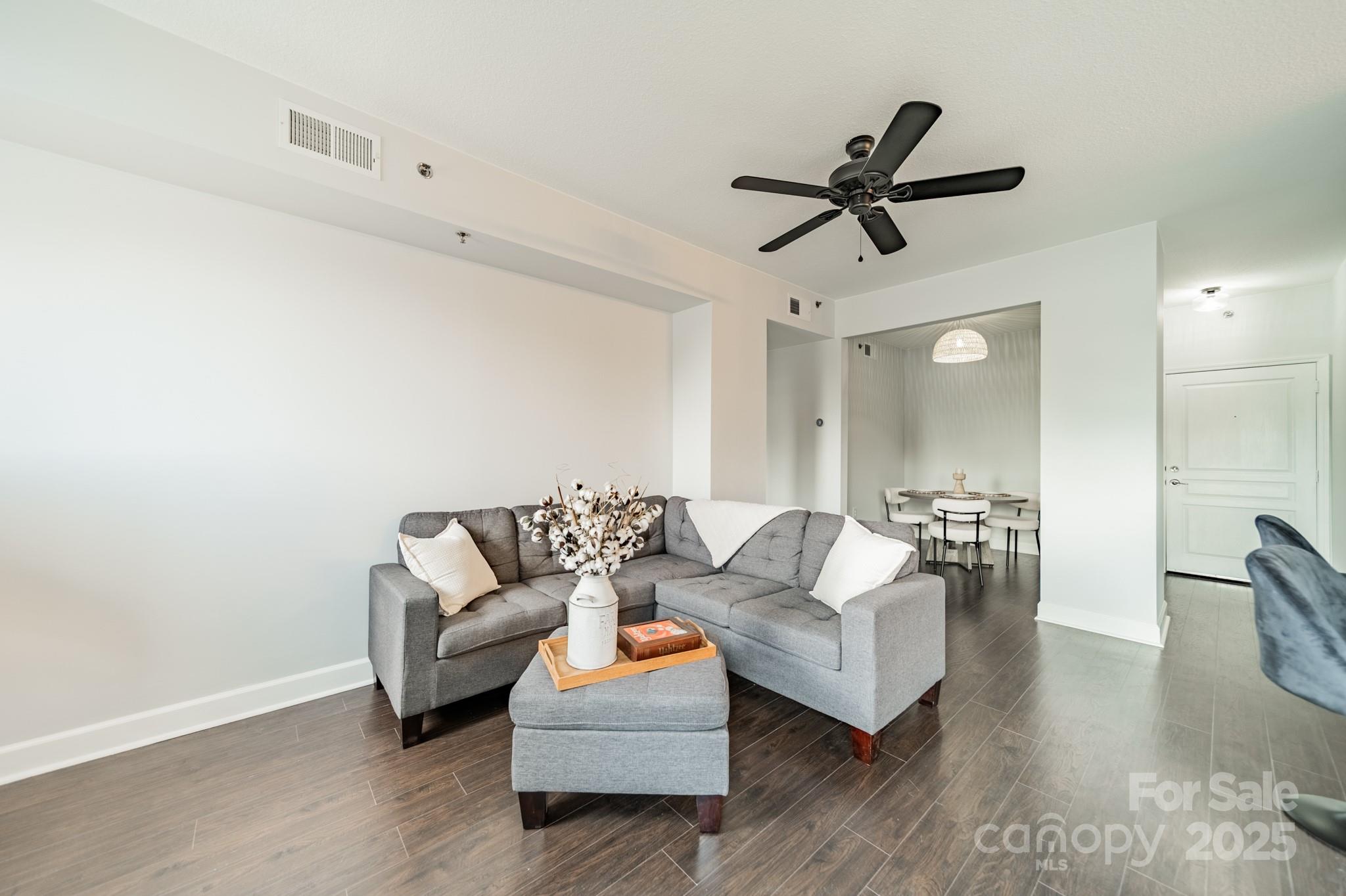 1315 East Boulevard Unit: 327