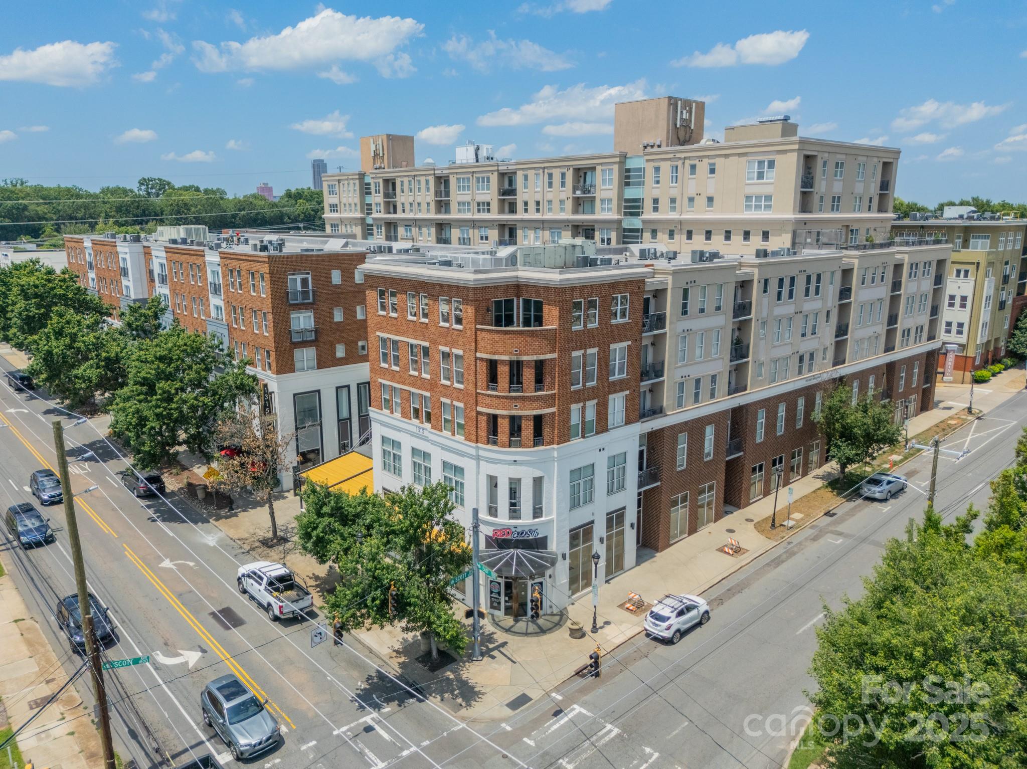 1315 East Boulevard Unit: 327