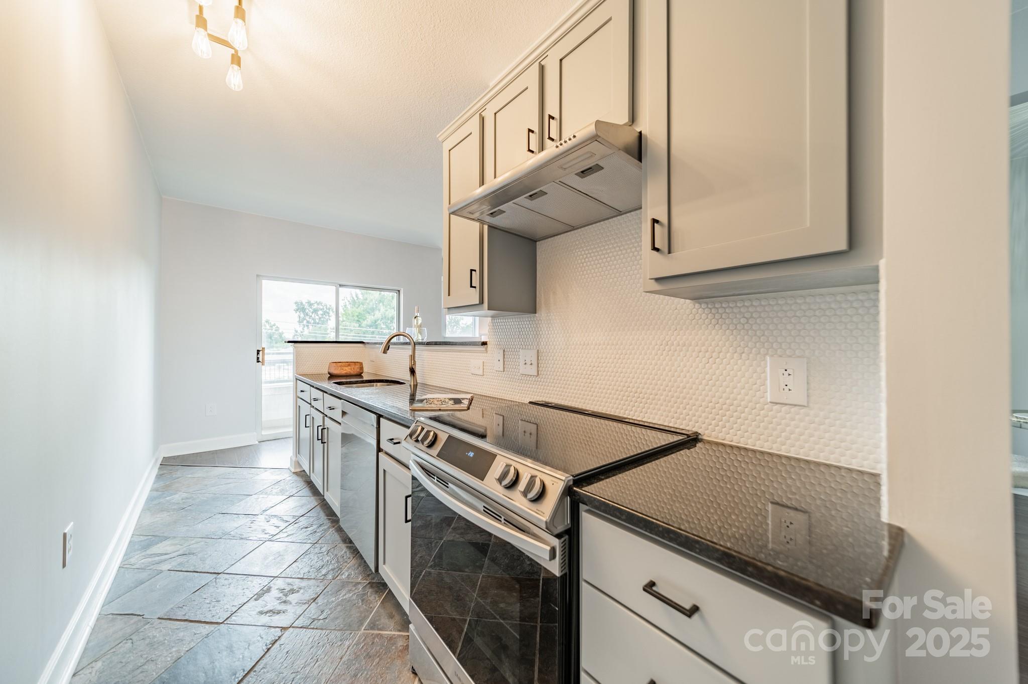1315 East Boulevard Unit: 327