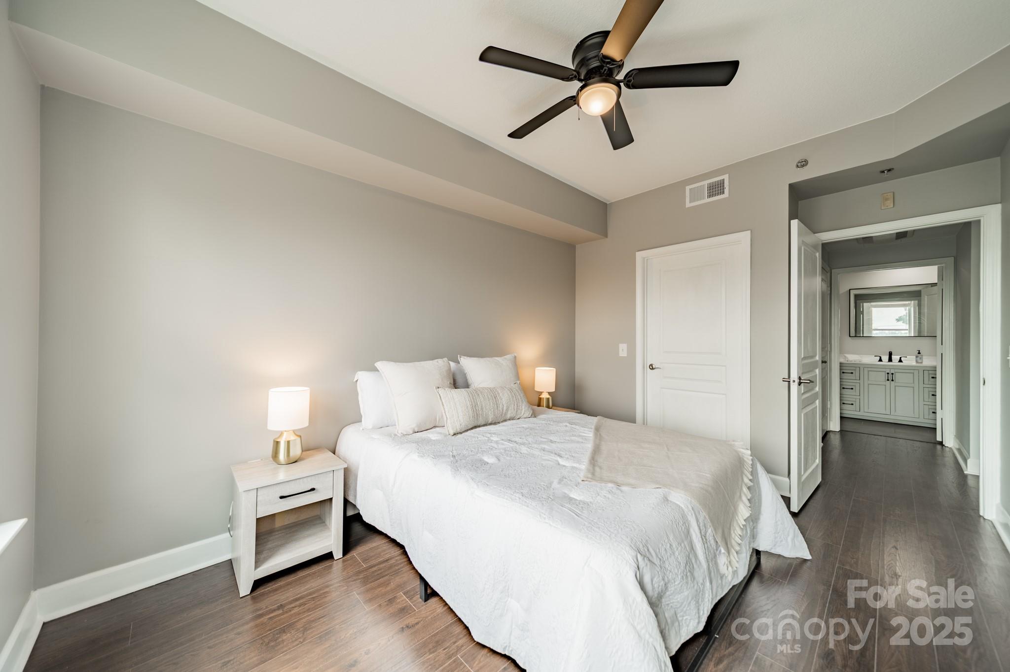 1315 East Boulevard Unit: 327