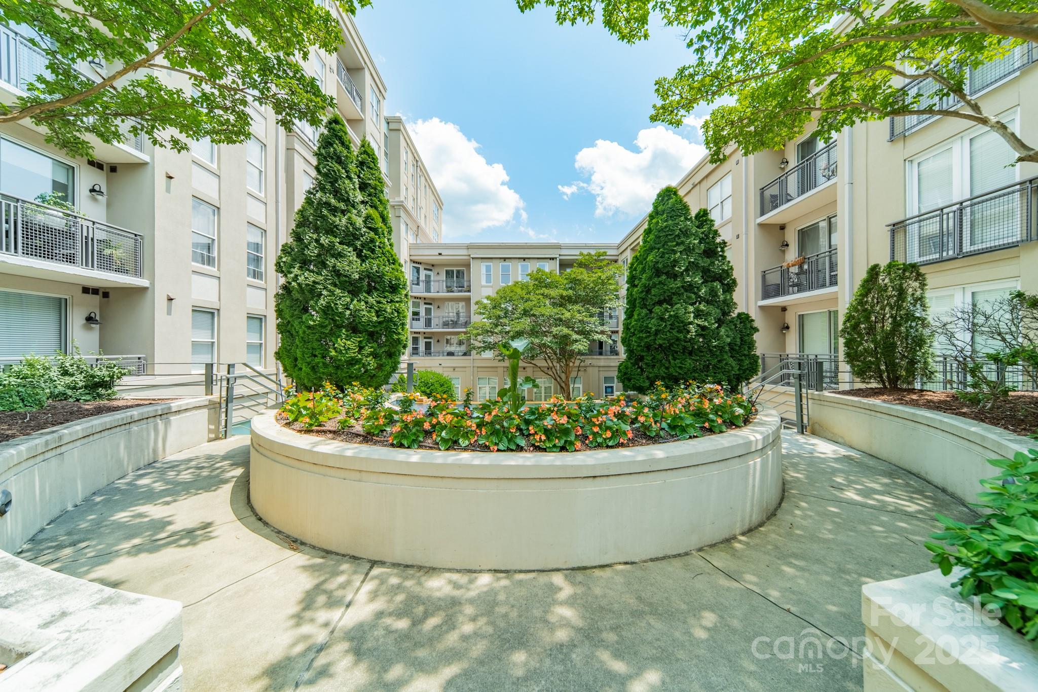 1315 East Boulevard Unit: 327