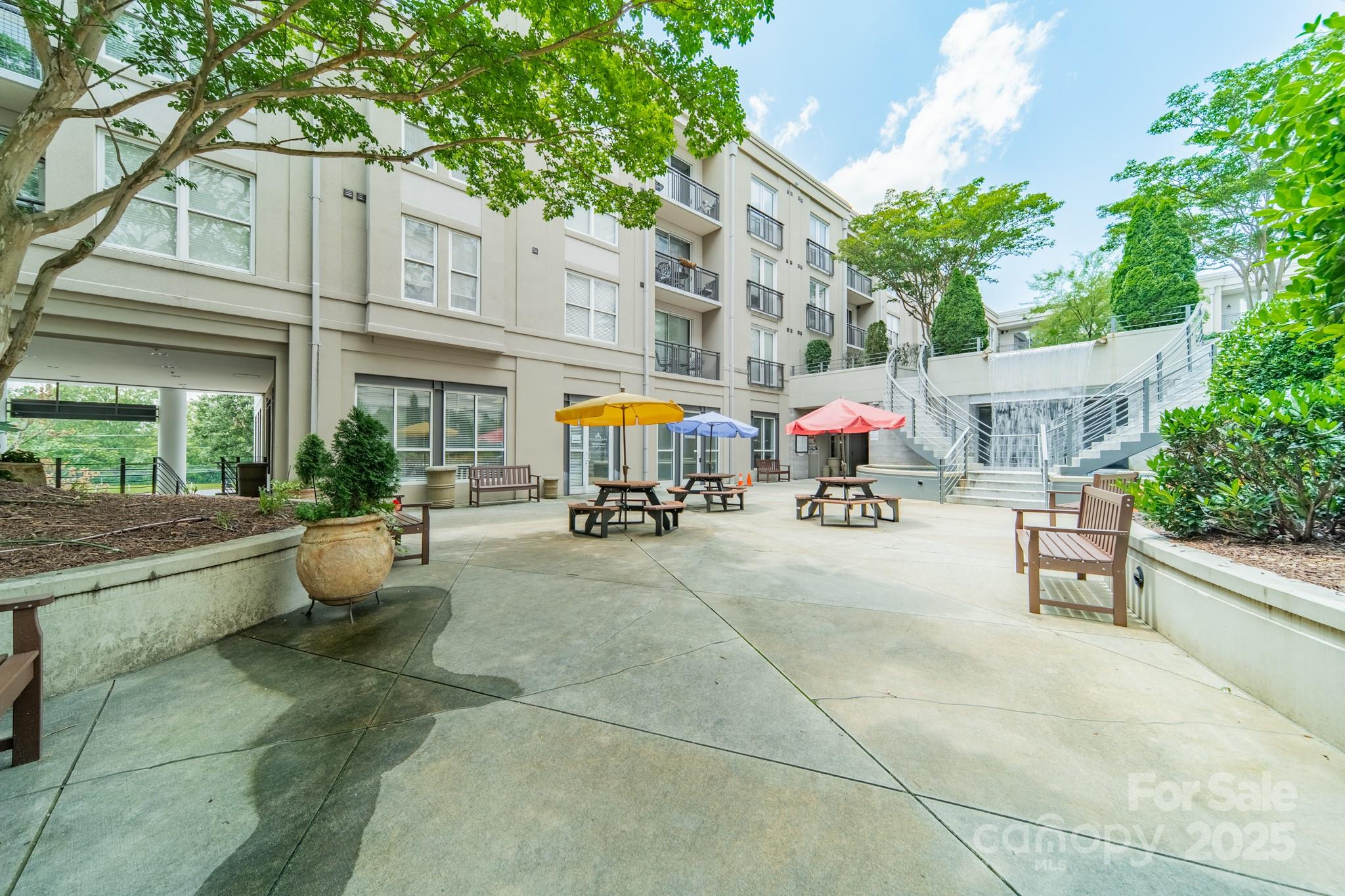 1315 East Boulevard Unit: 327