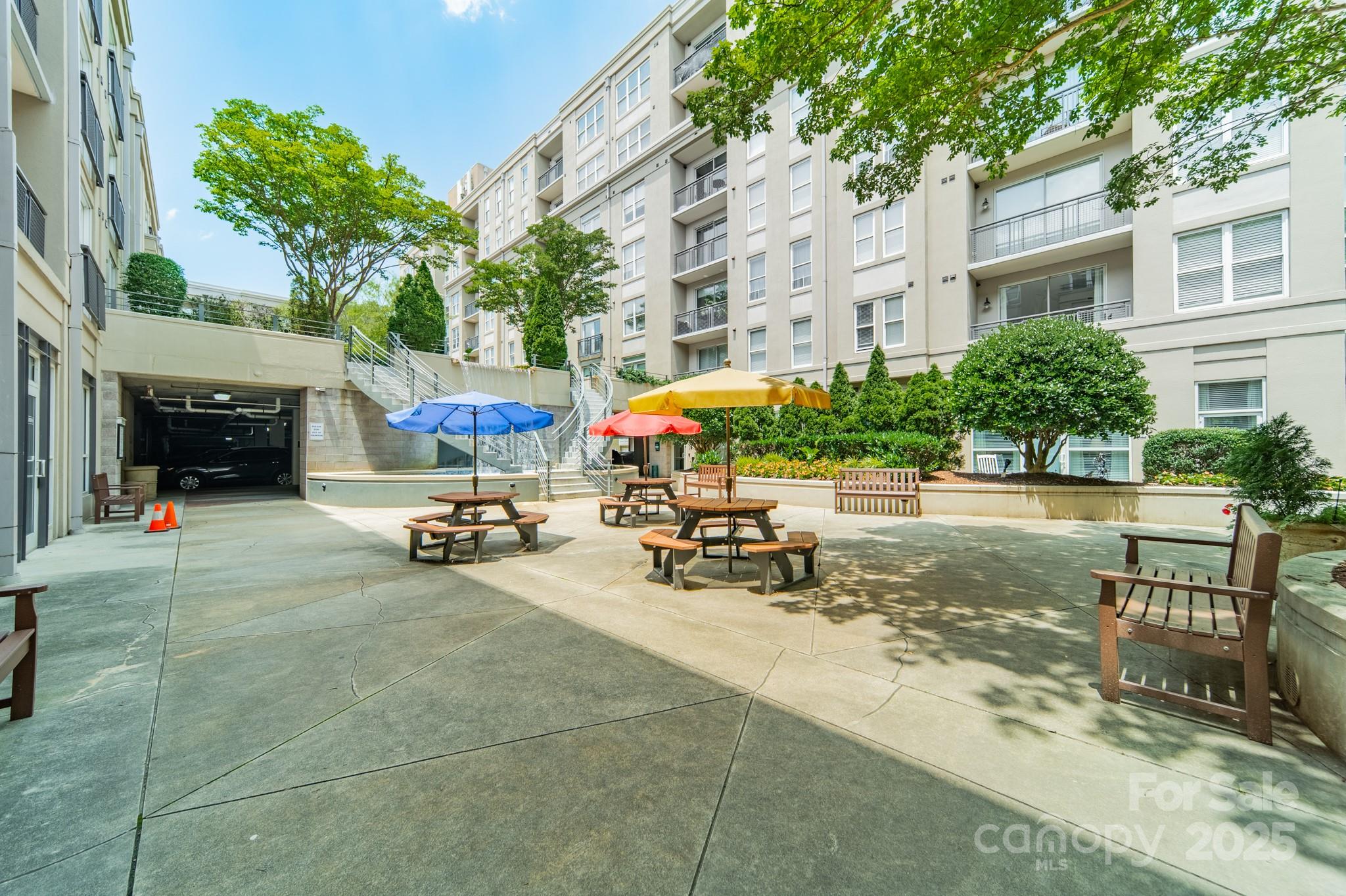 1315 East Boulevard Unit: 327