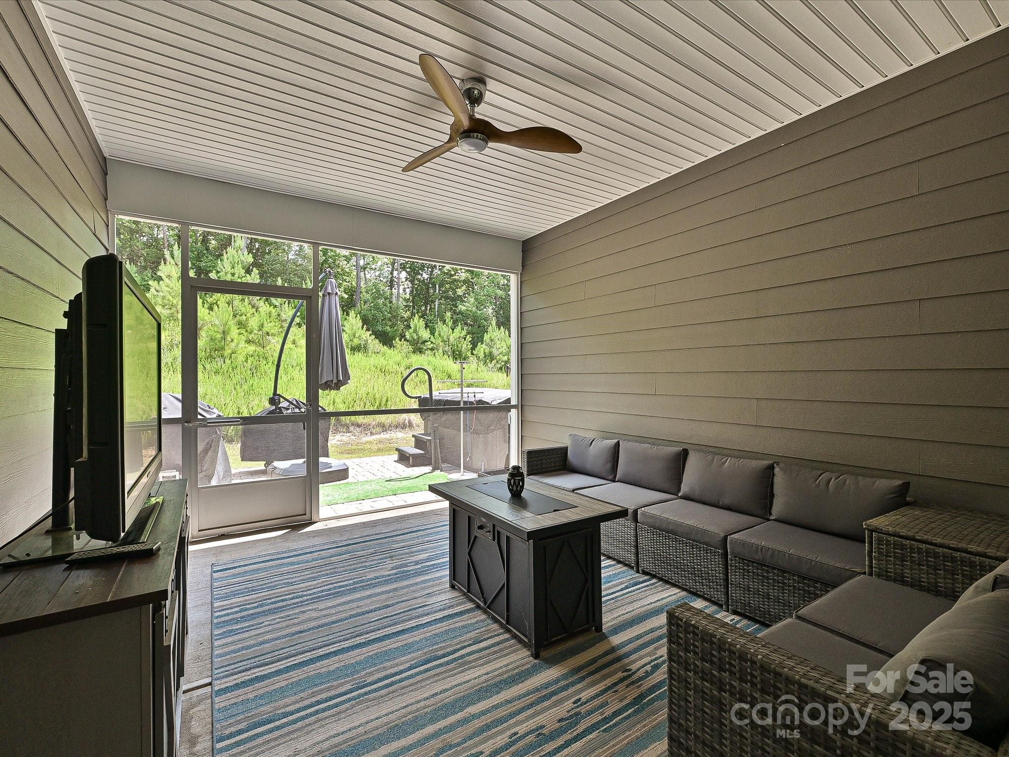 15614 Aviary Orchard Way