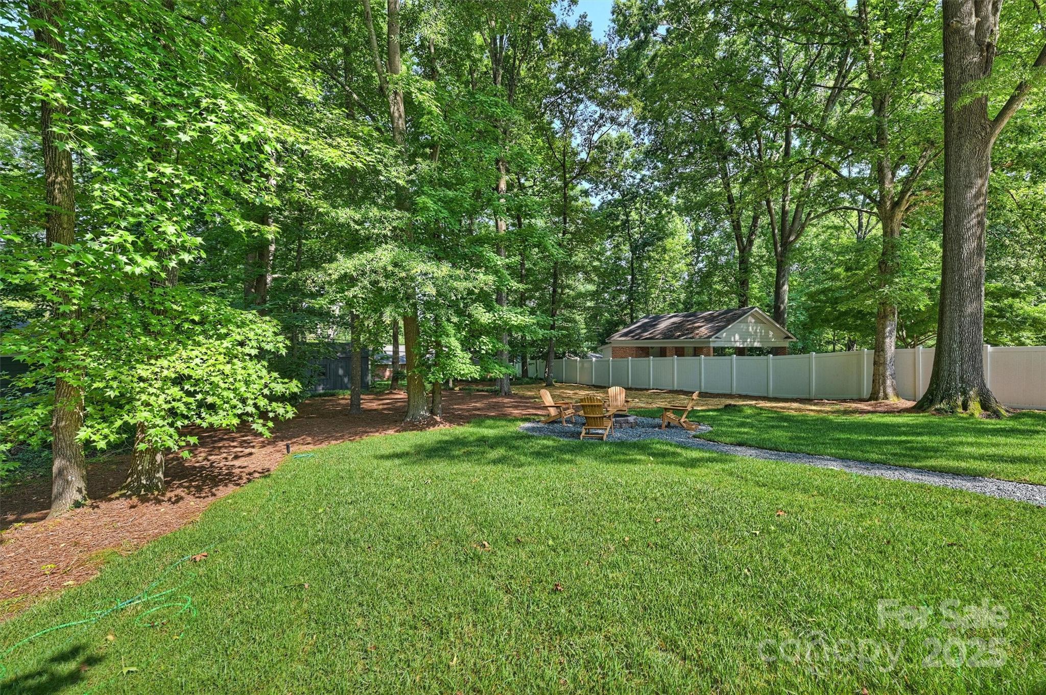 811 Ashmeade Road