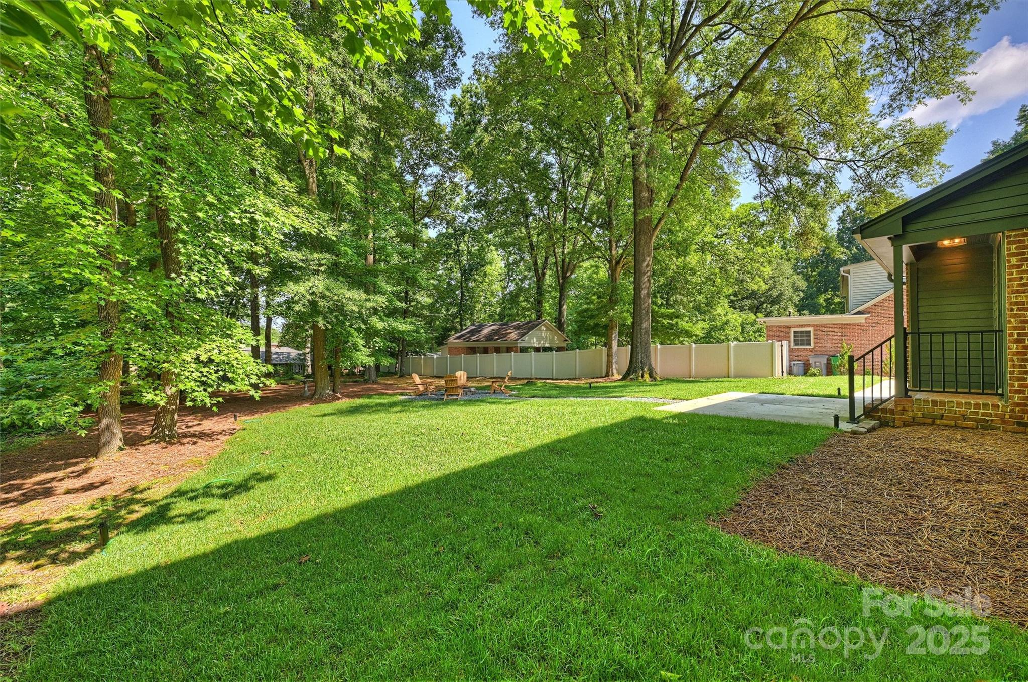 811 Ashmeade Road