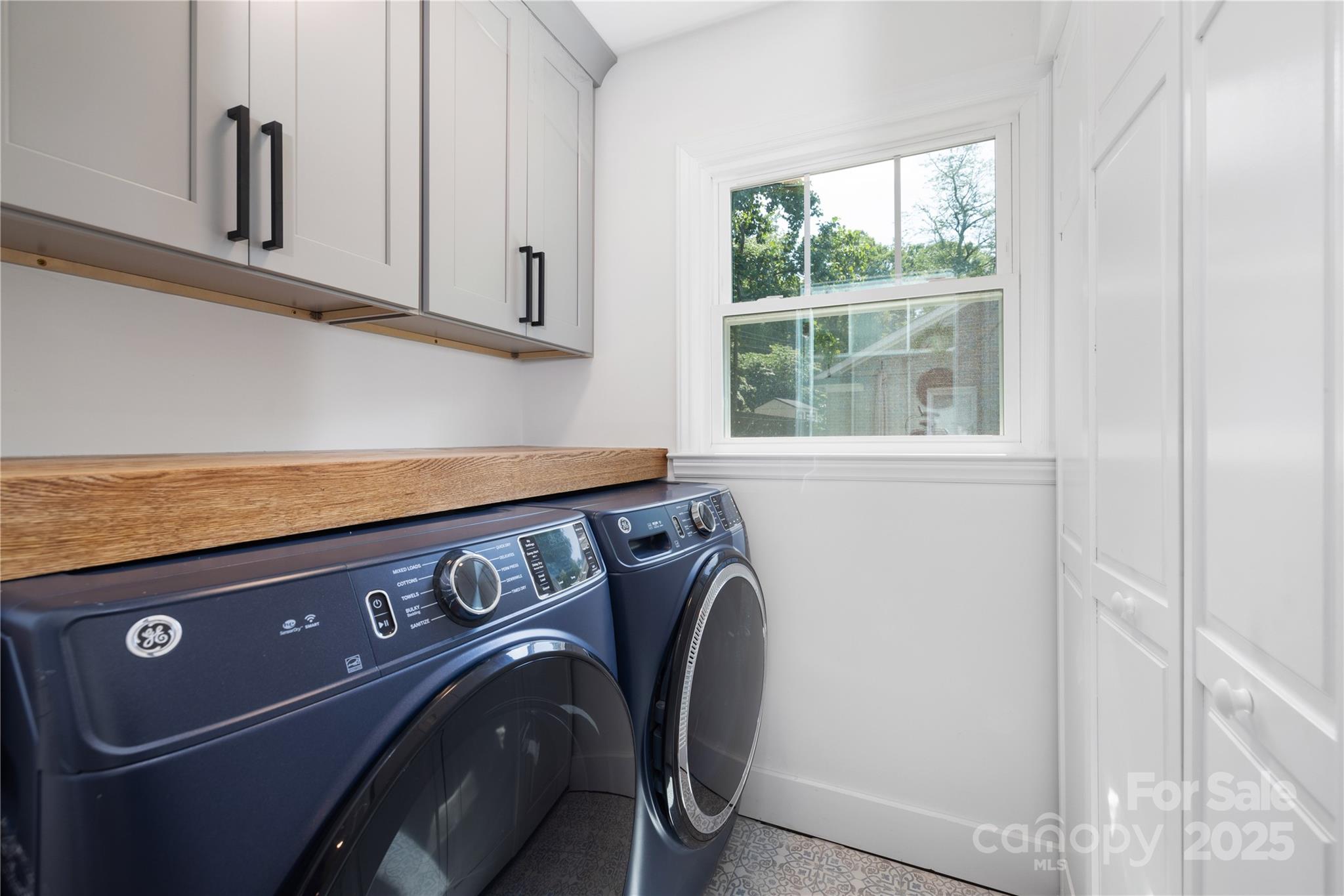 2120 Shadyview Drive