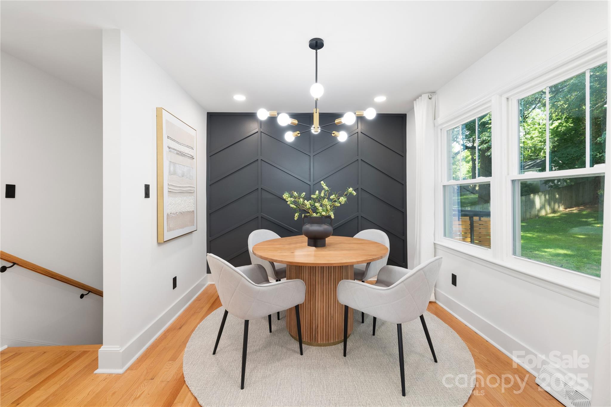 2120 Shadyview Drive