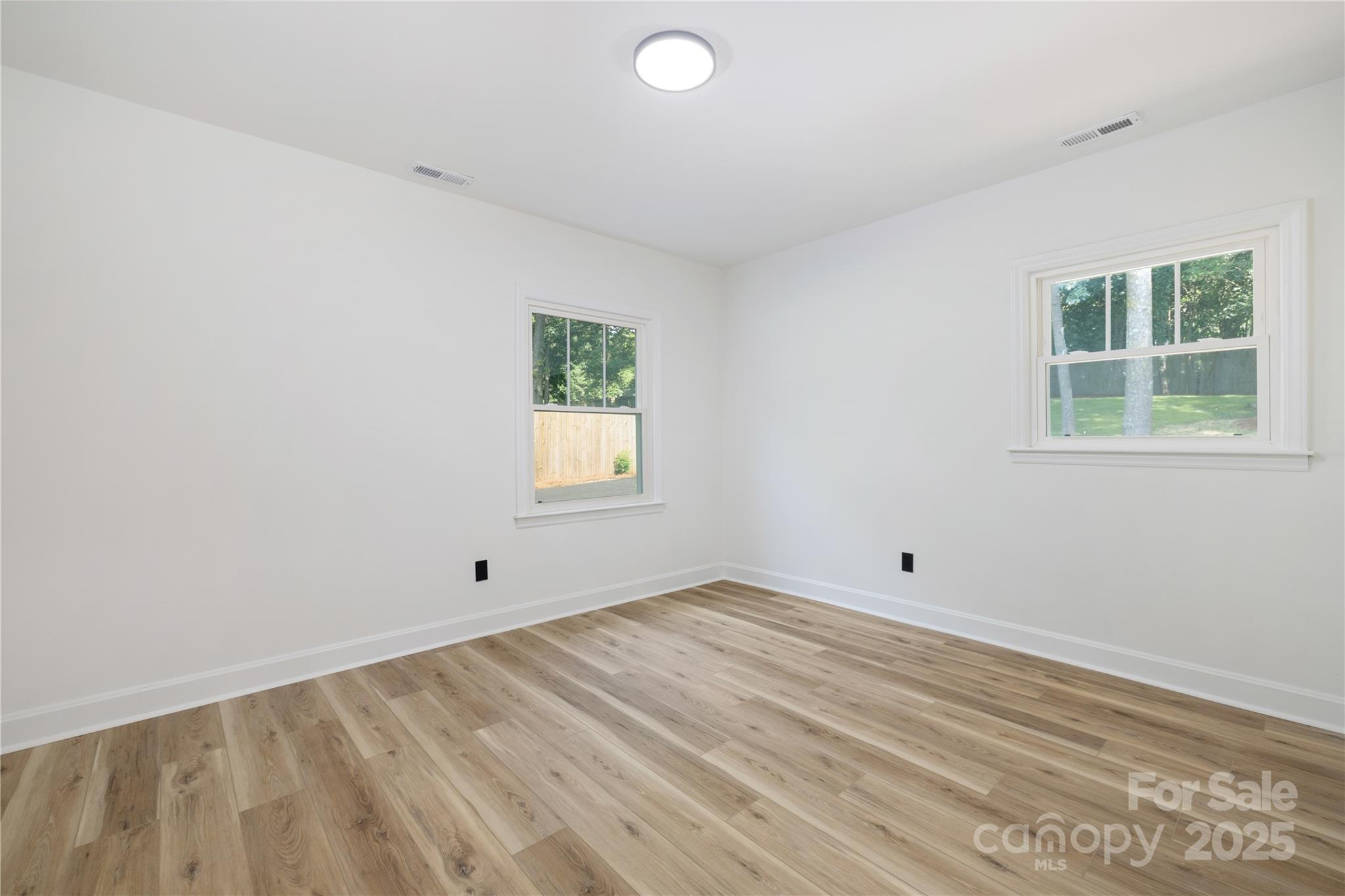 2120 Shadyview Drive