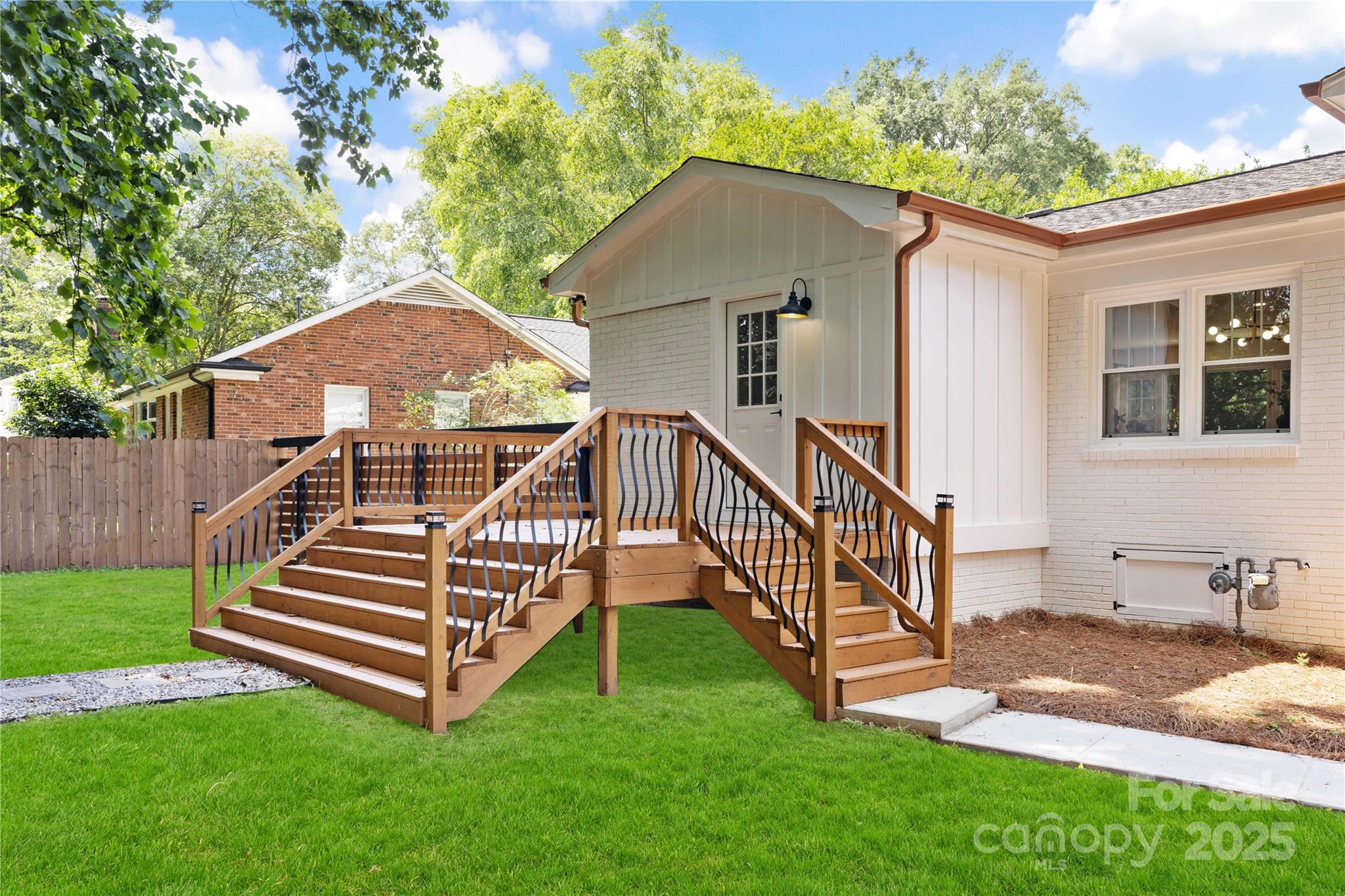 2120 Shadyview Drive
