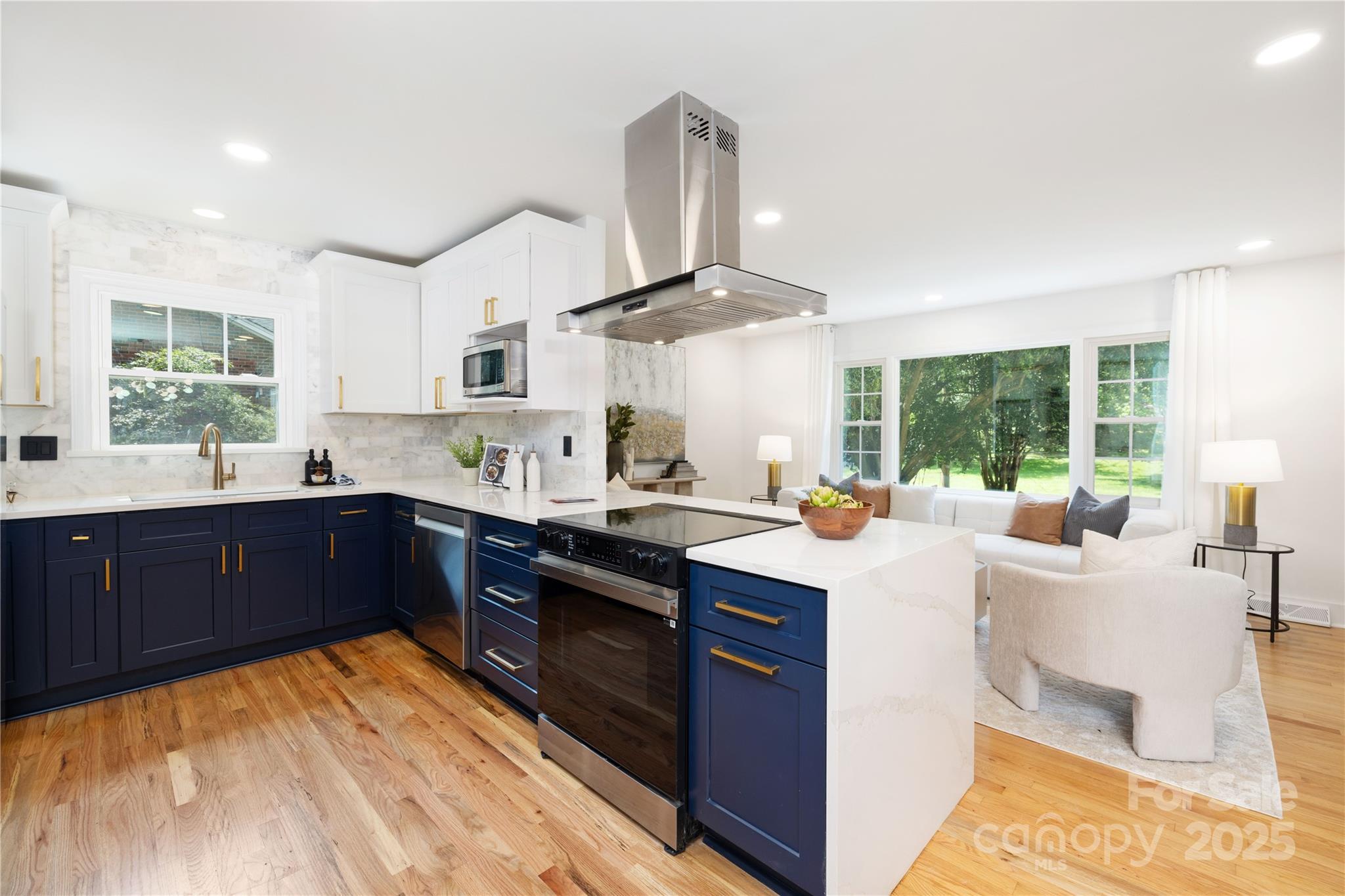 2120 Shadyview Drive