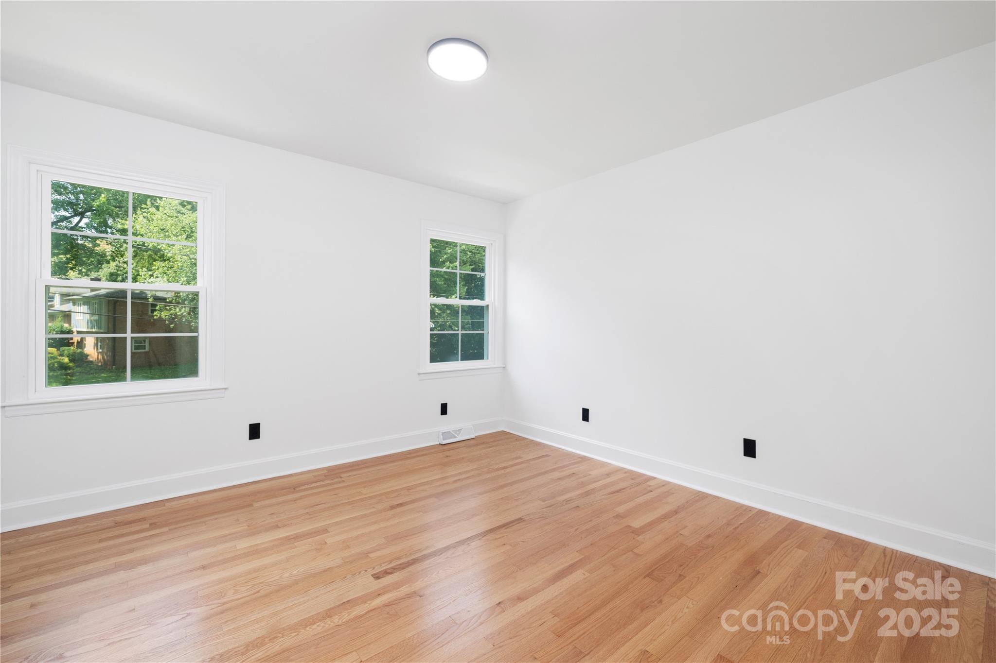 2120 Shadyview Drive