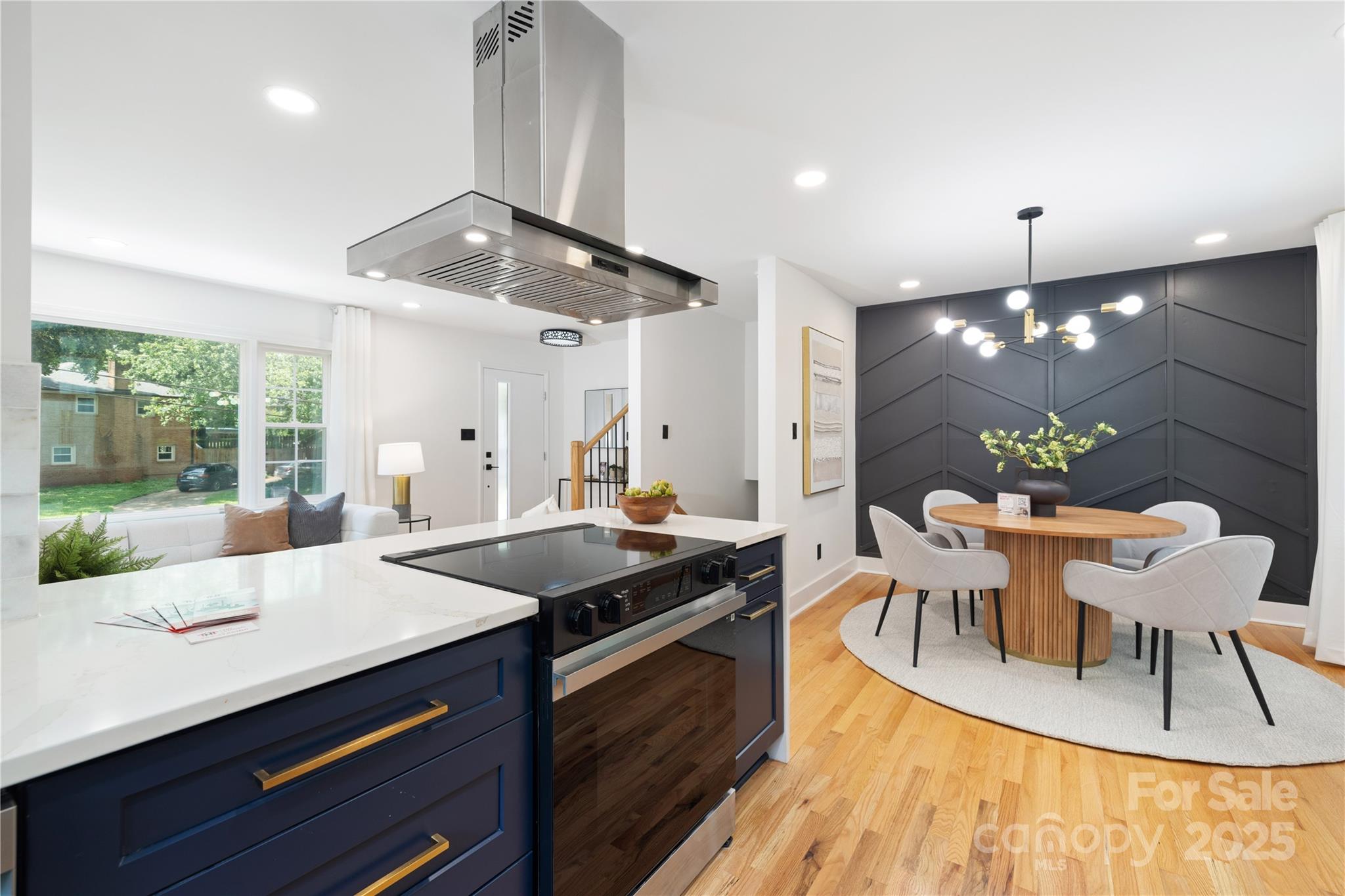 2120 Shadyview Drive