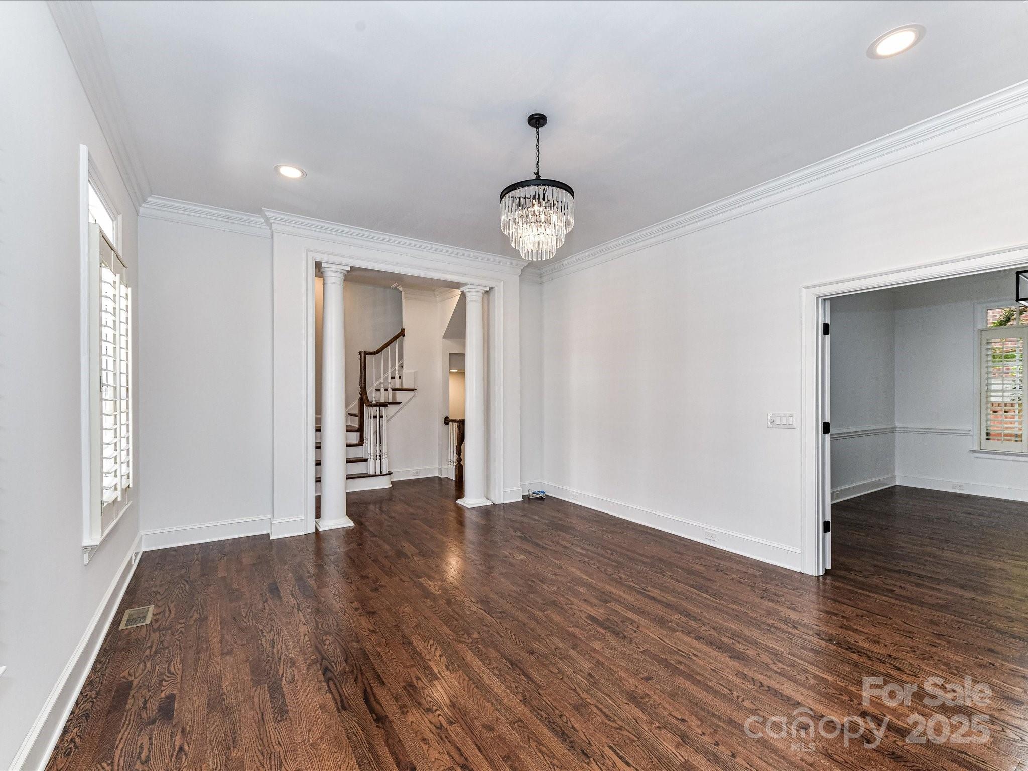 344 S Laurel Avenue