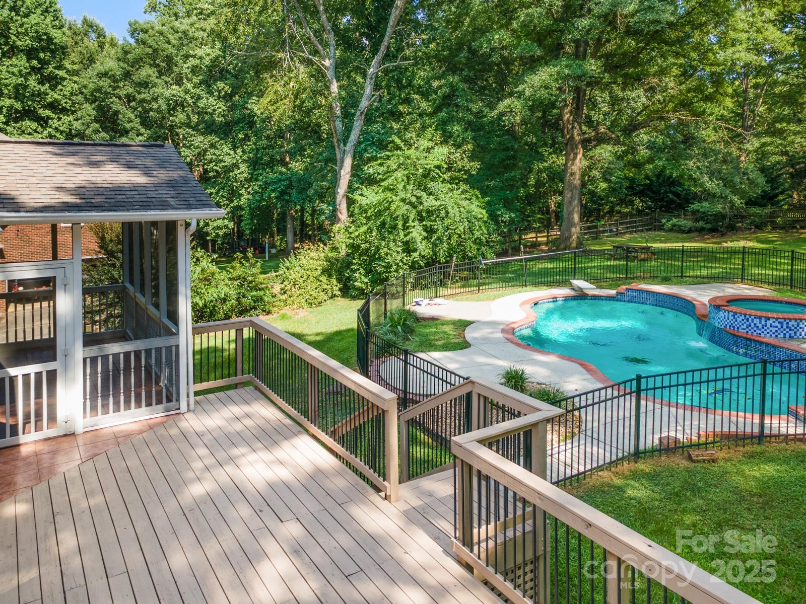 1134 Willow Oaks Trail