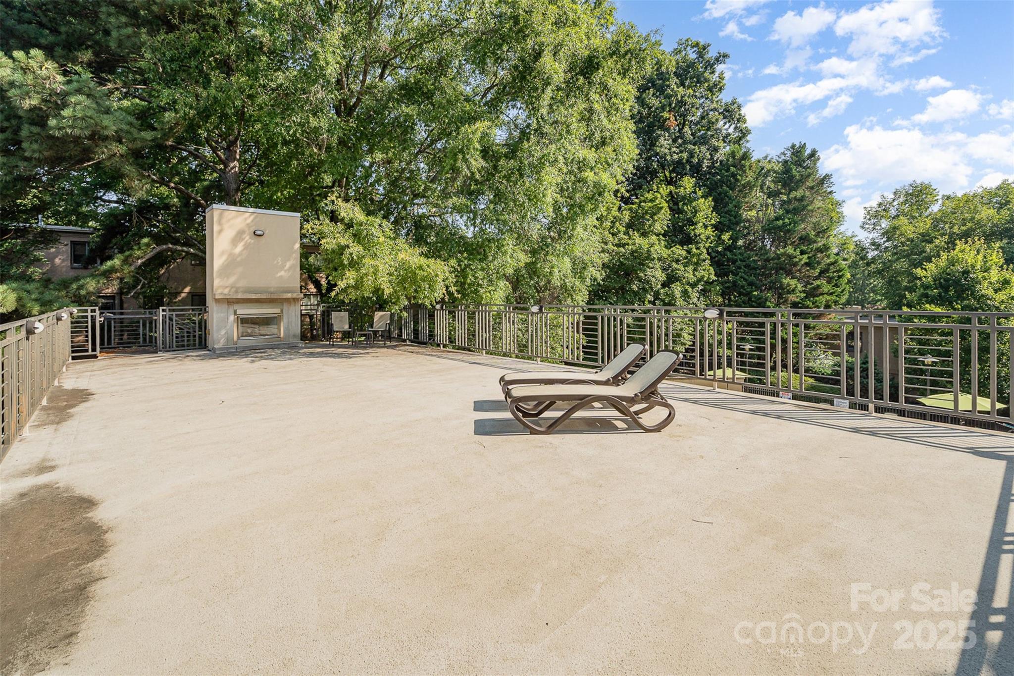 207 N Dotger Avenue Unit: C14