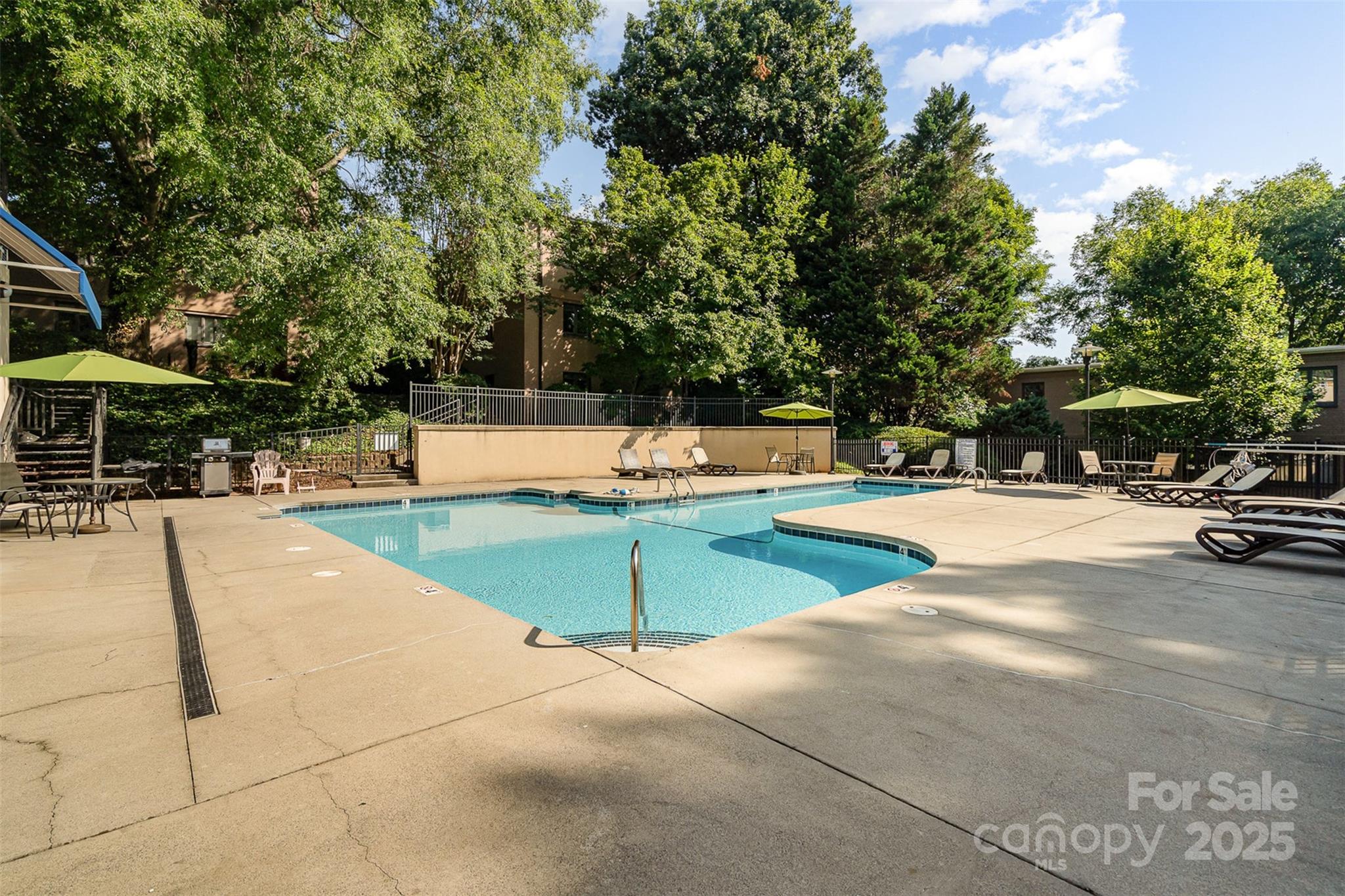 207 N Dotger Avenue Unit: C14
