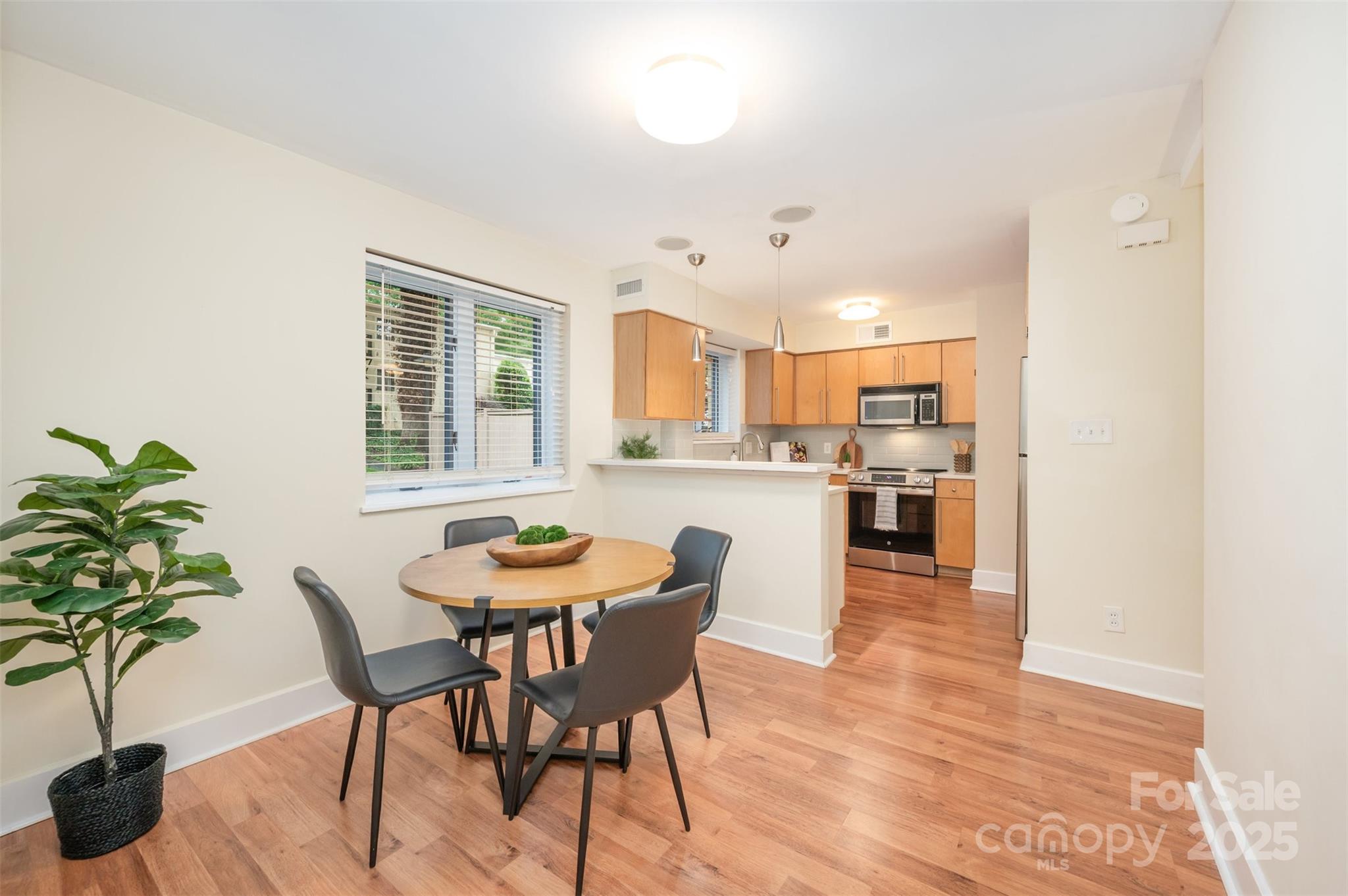 207 N Dotger Avenue Unit: C14