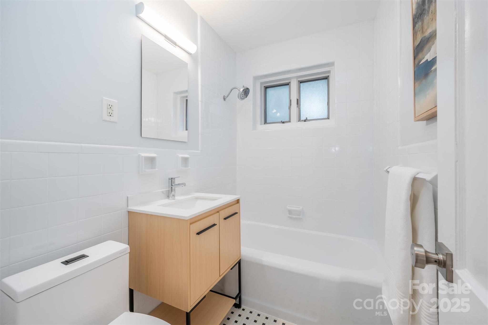 207 N Dotger Avenue Unit: C14