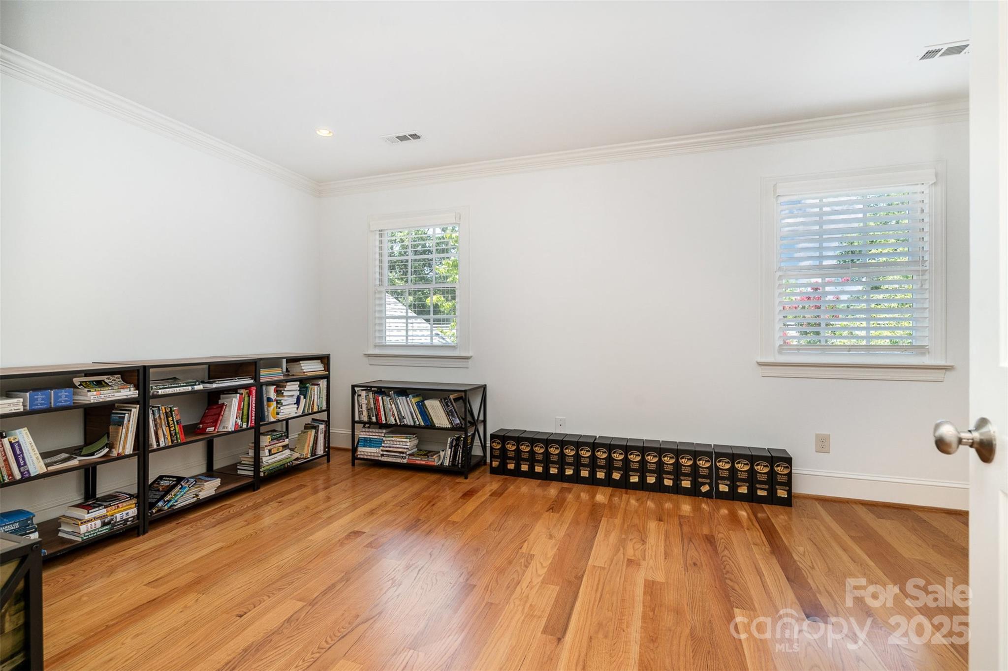 2825 Sharon View Road