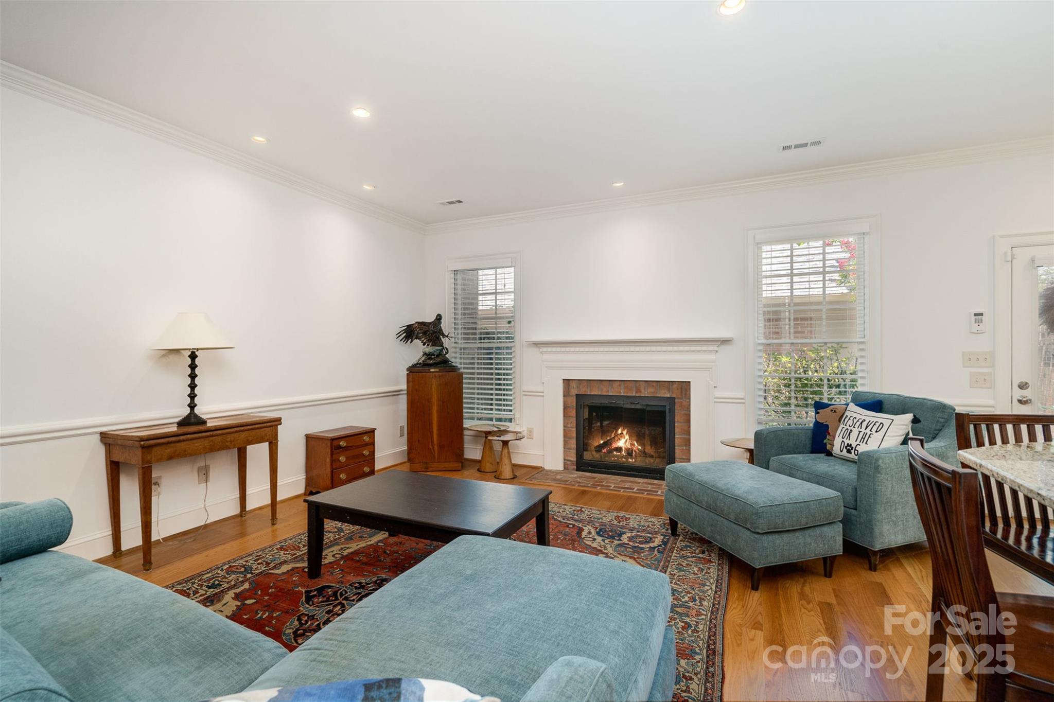 2825 Sharon View Road