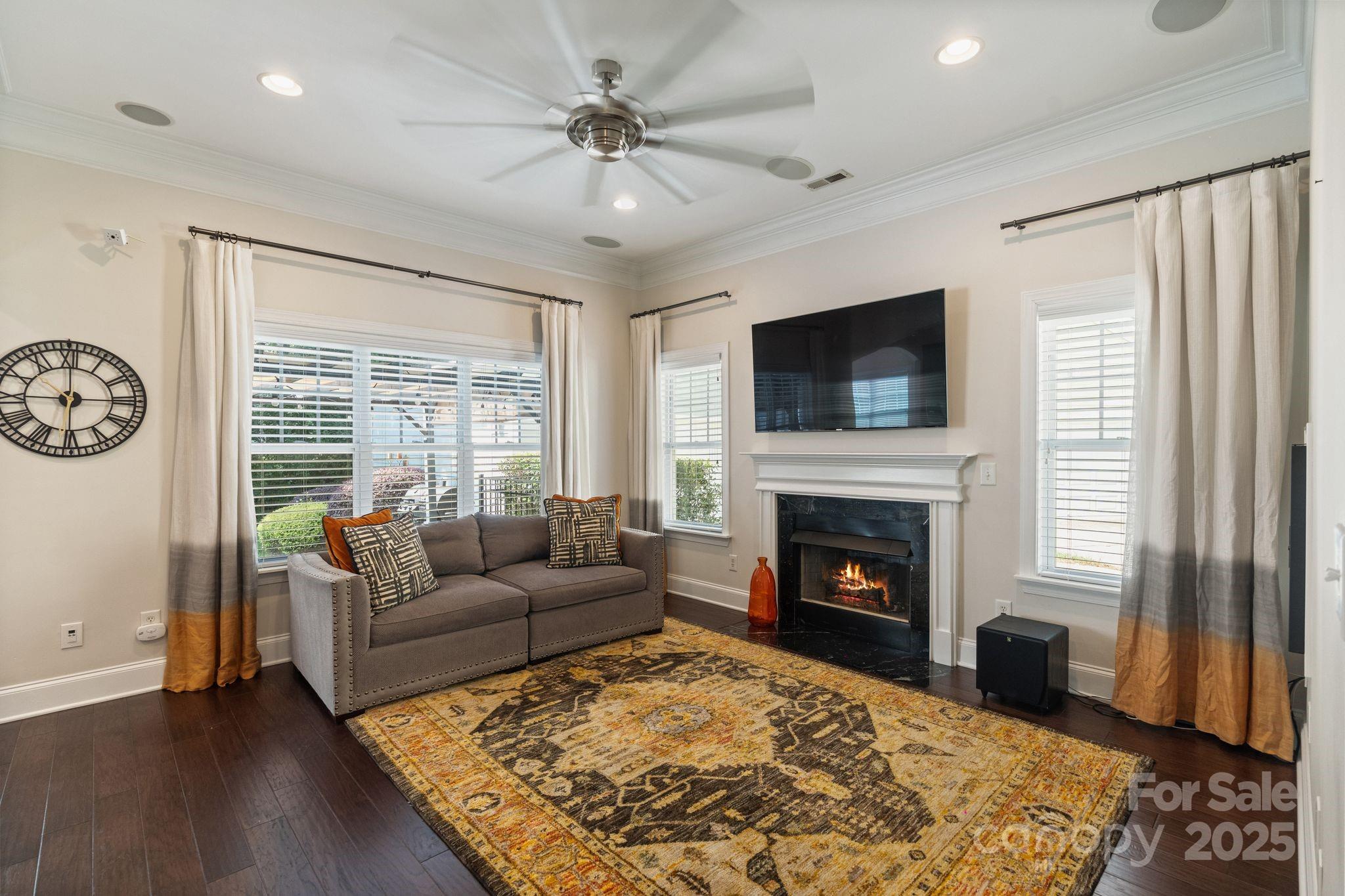 1949 Lela Avenue