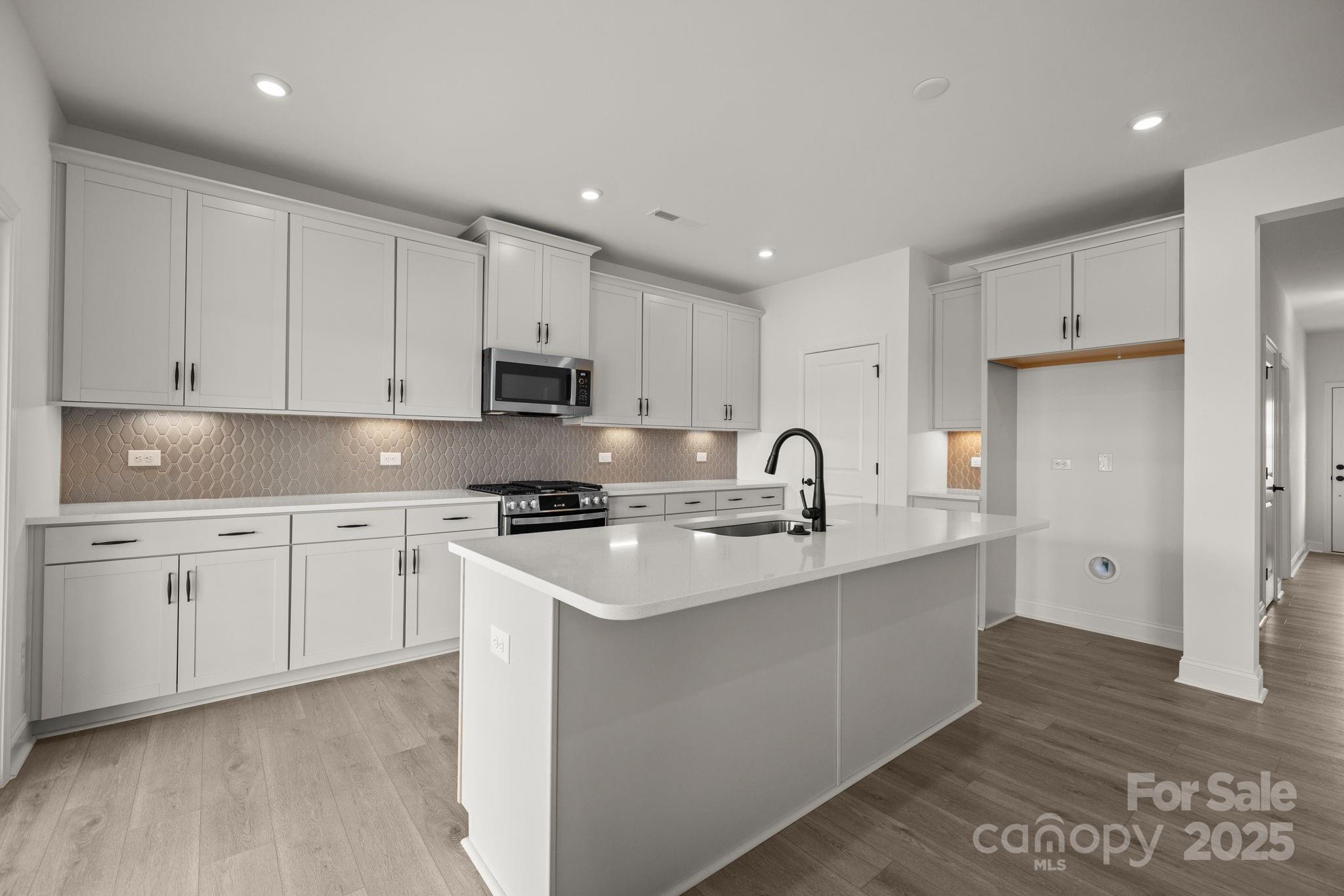 638 Amberjack Place Unit: 76