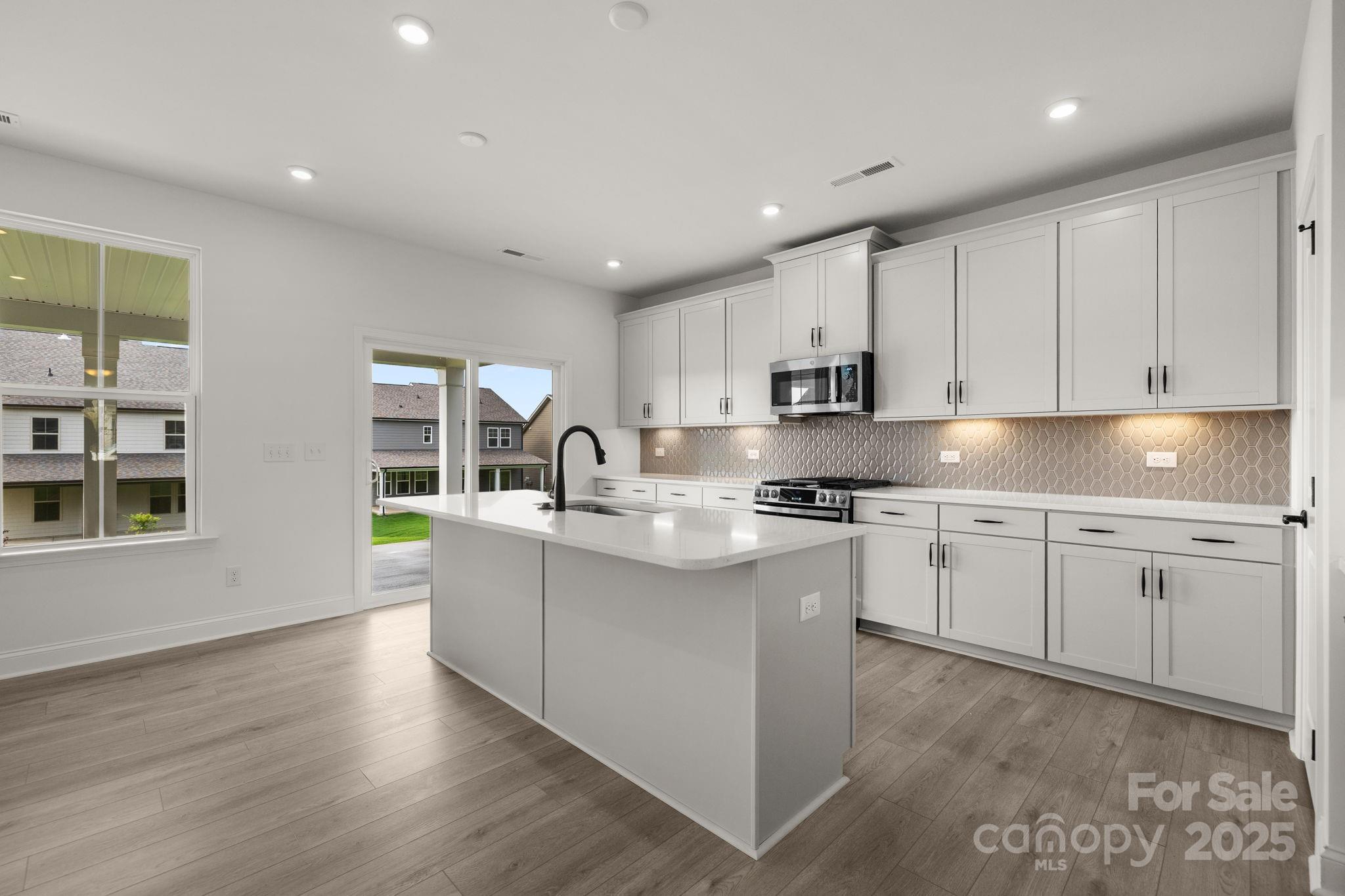 638 Amberjack Place Unit: 76