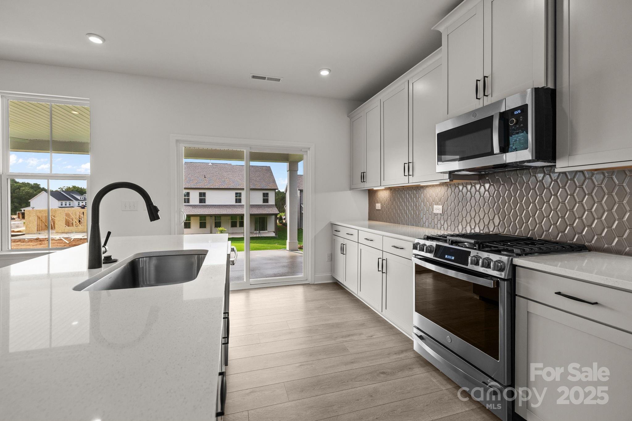 638 Amberjack Place Unit: 76
