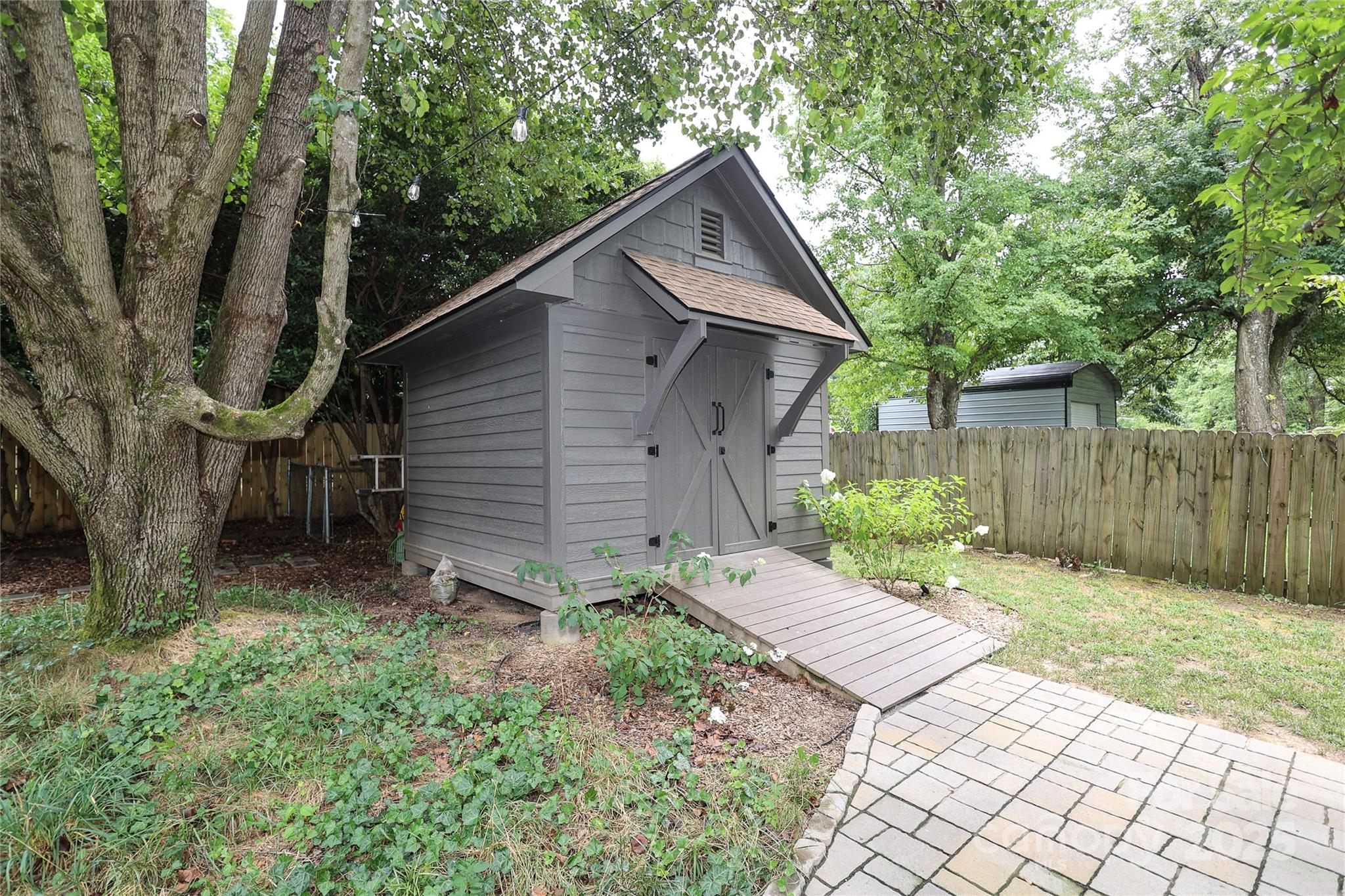 4023 Abbeydale Drive
